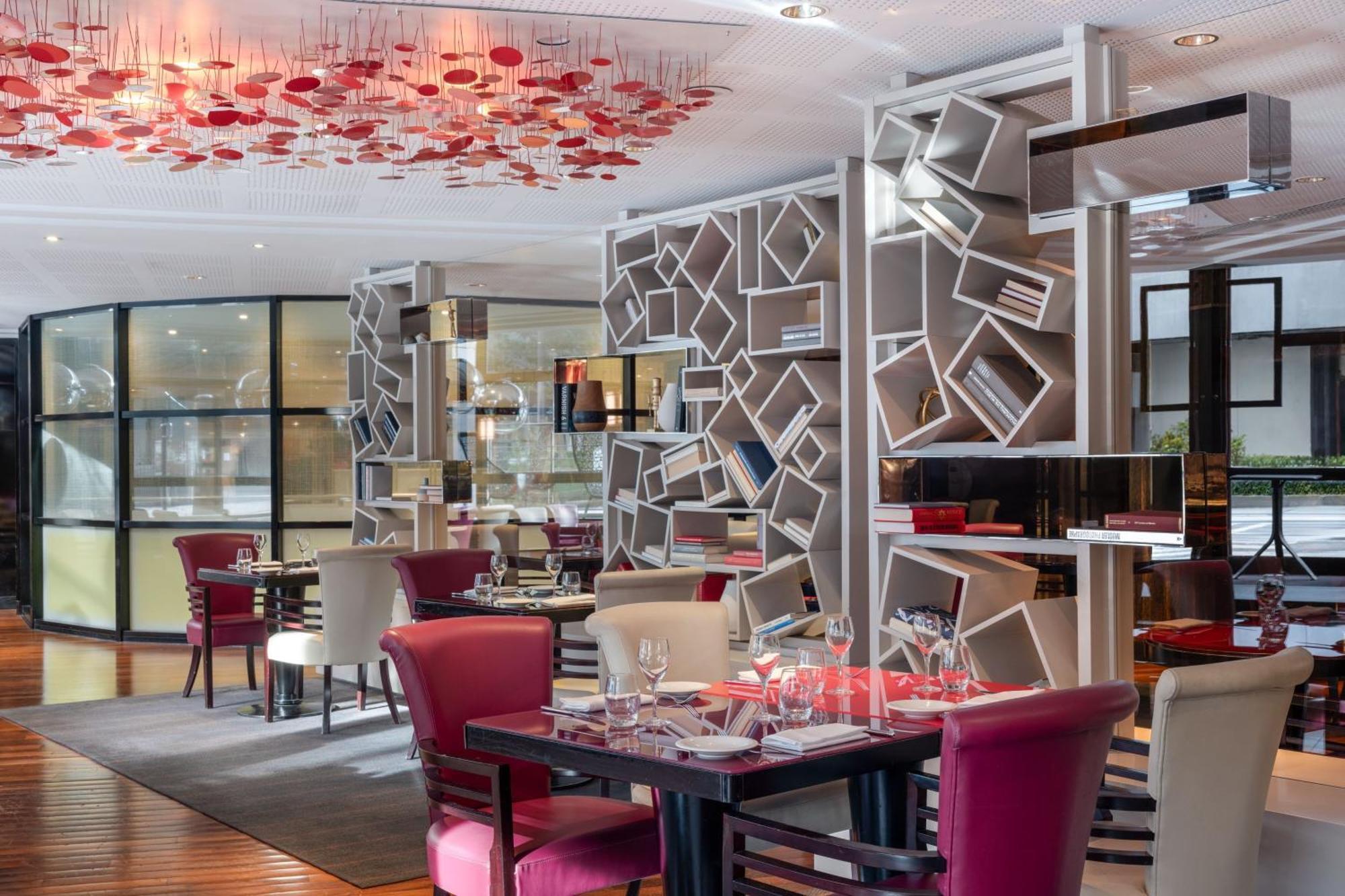 Le Meridien Etoile