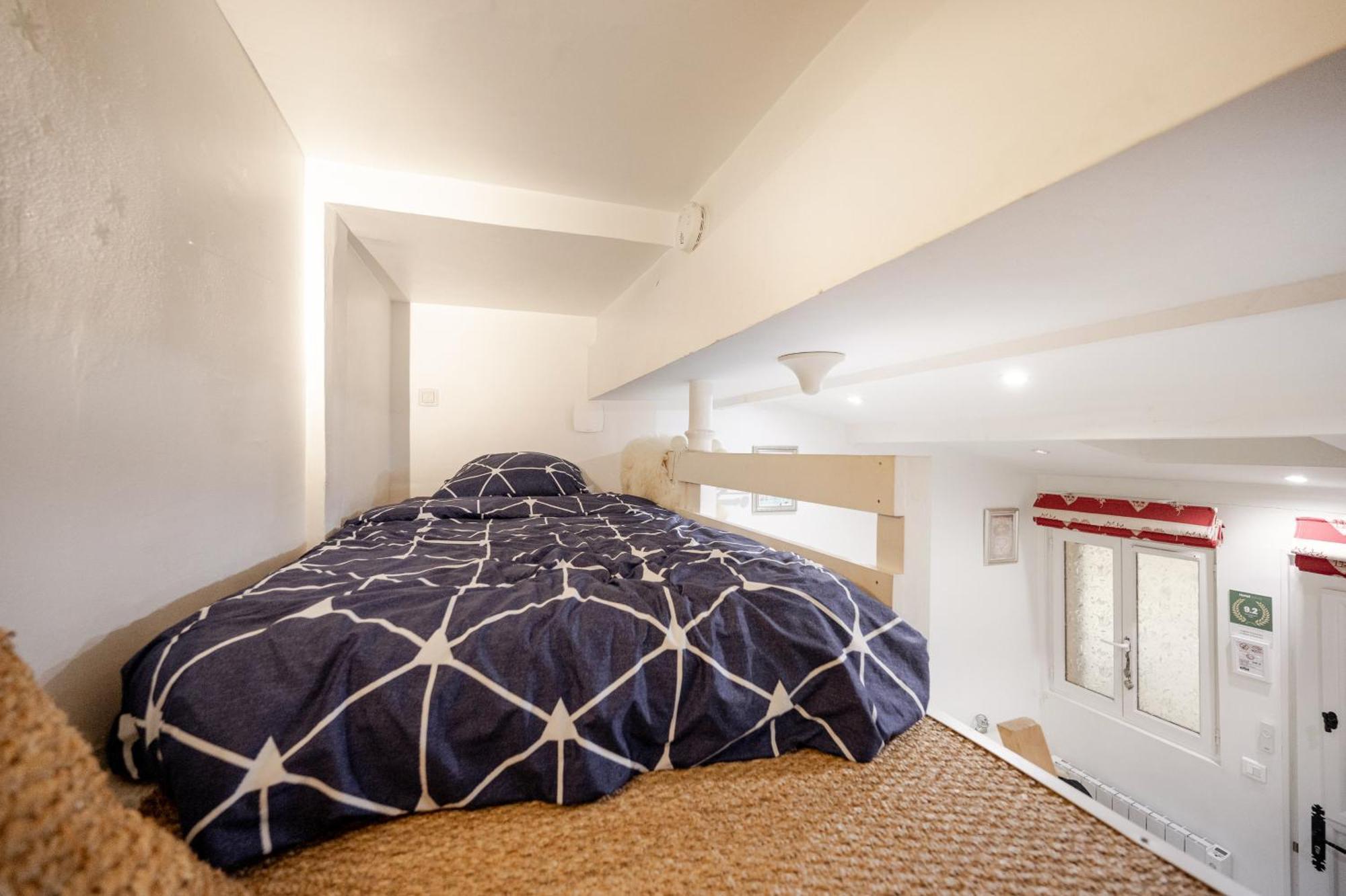 Superb Tiny House In Heart Of 1st! Apartment Paris