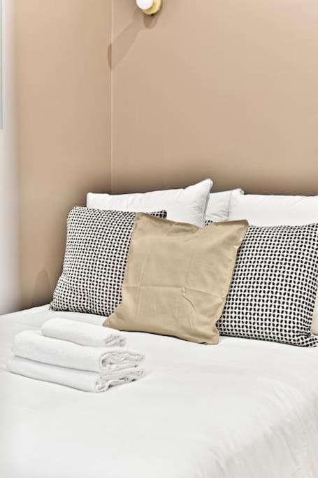 Apartment Equipe Nation Paris