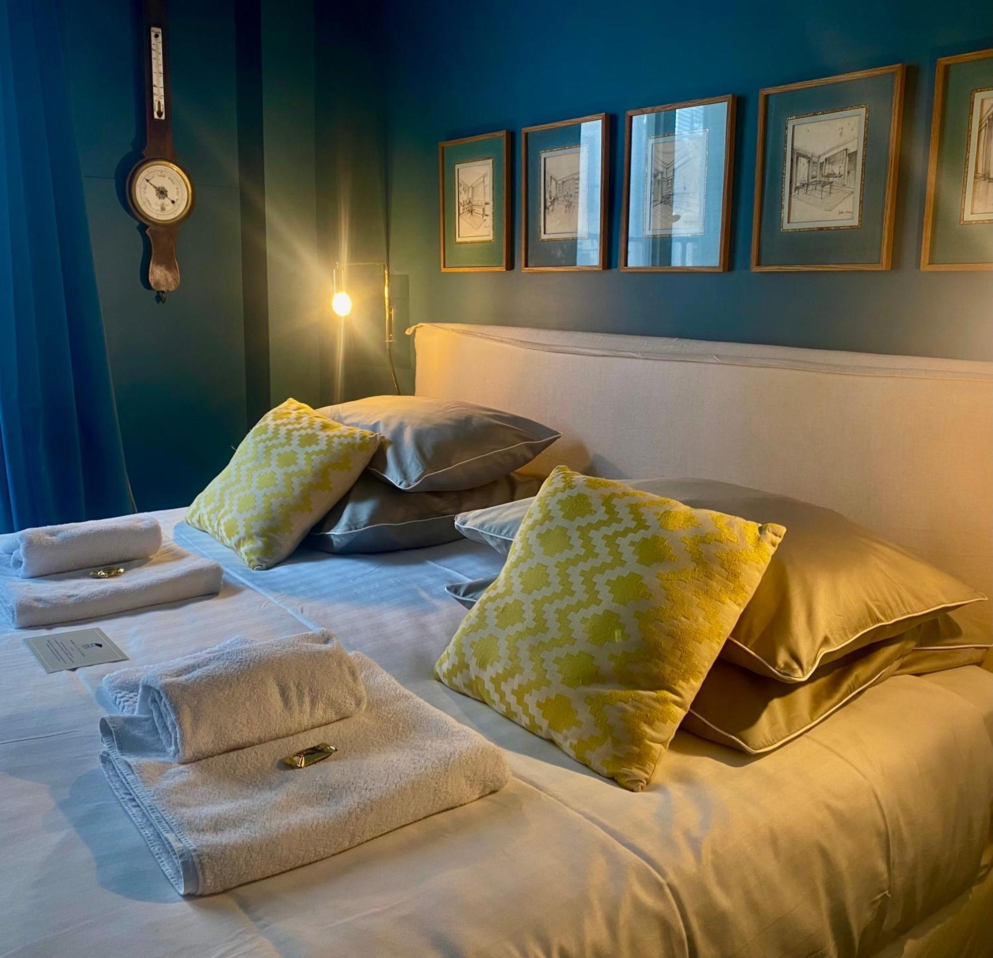 Du Square, Luxury 2*