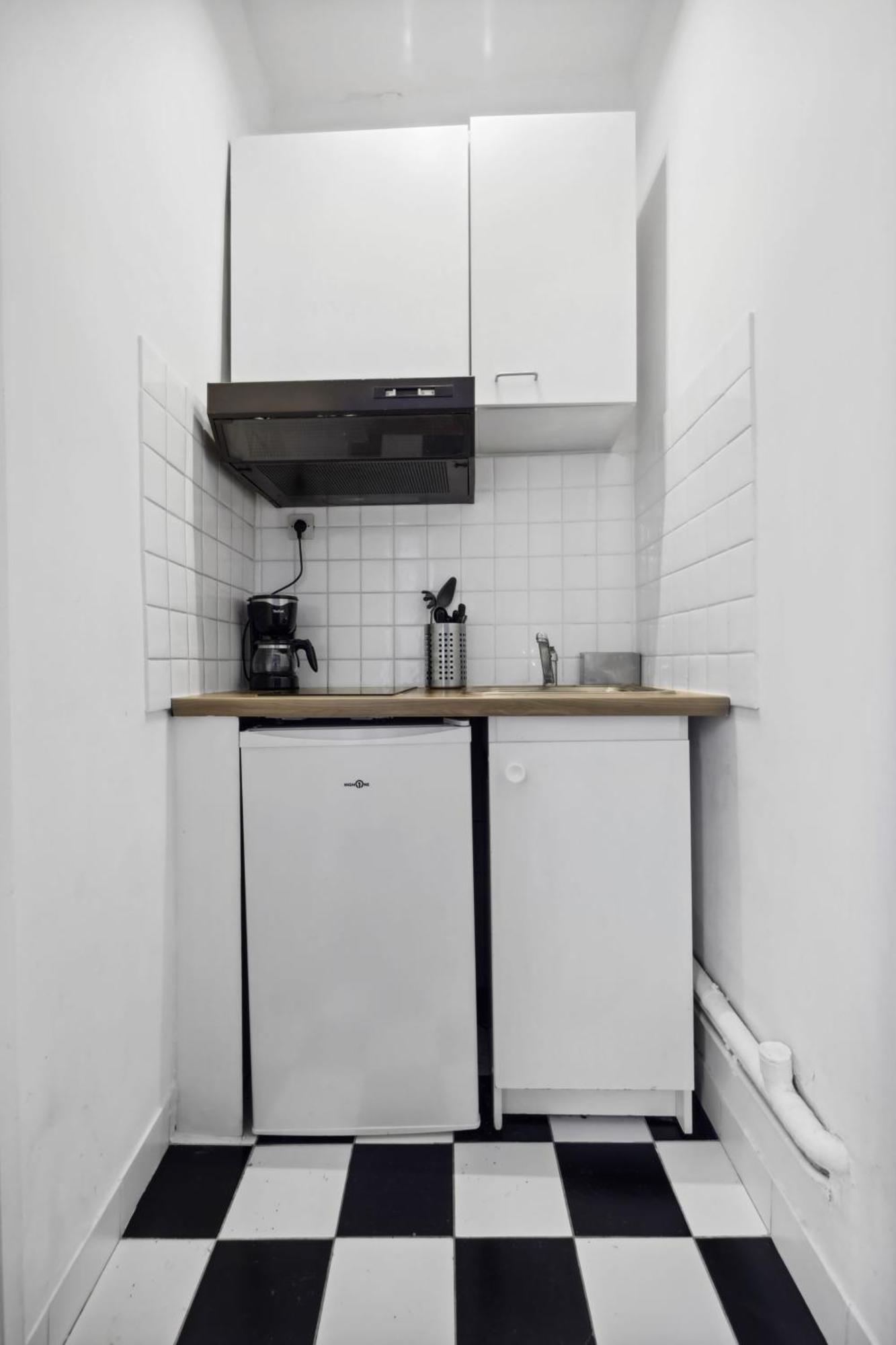 Le Marais & Place Des Vosges - Cityapartmentstay Apartment