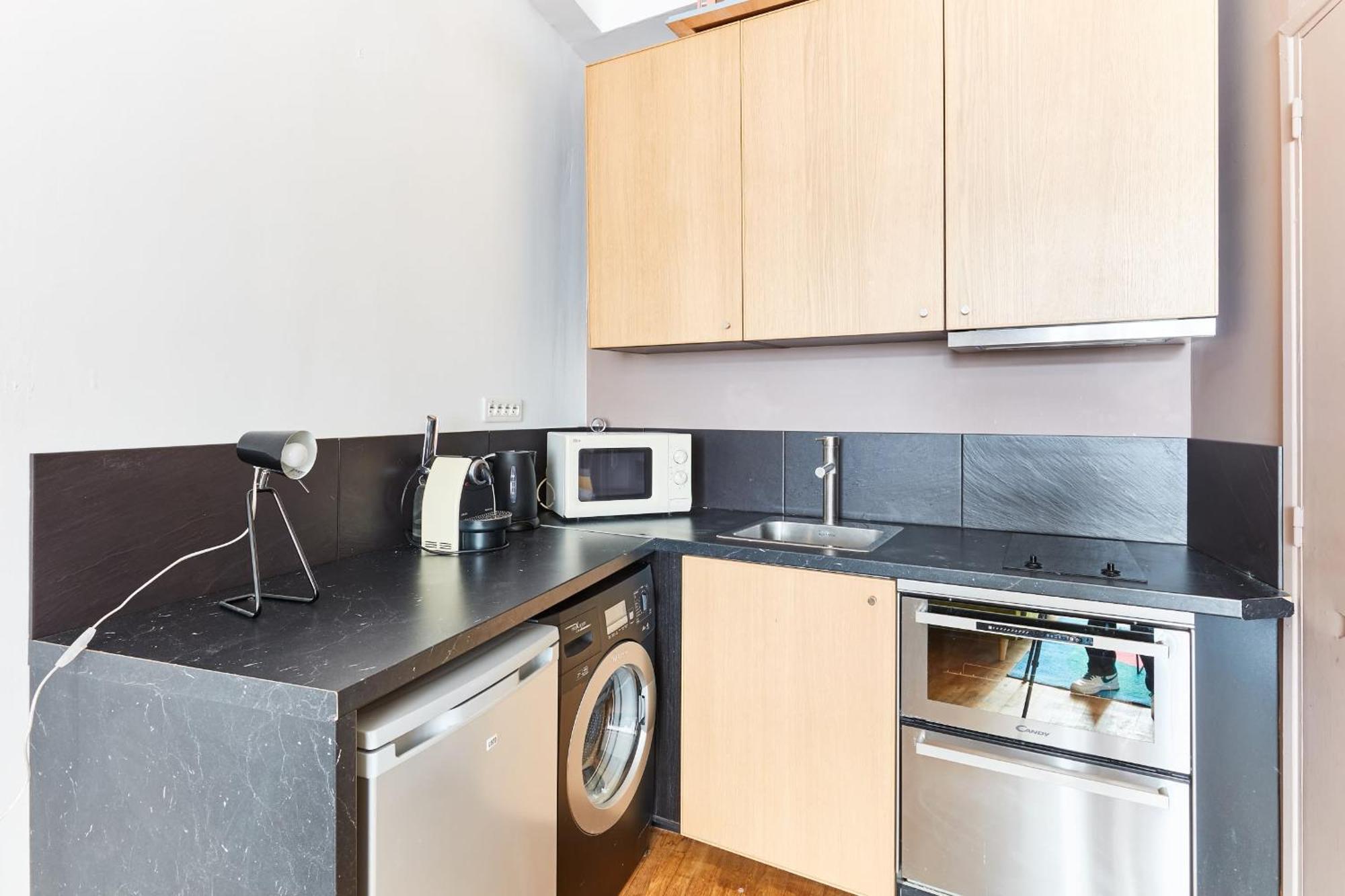 Apartment Heart Of Montorgueil - Cityapartmentstay Paris