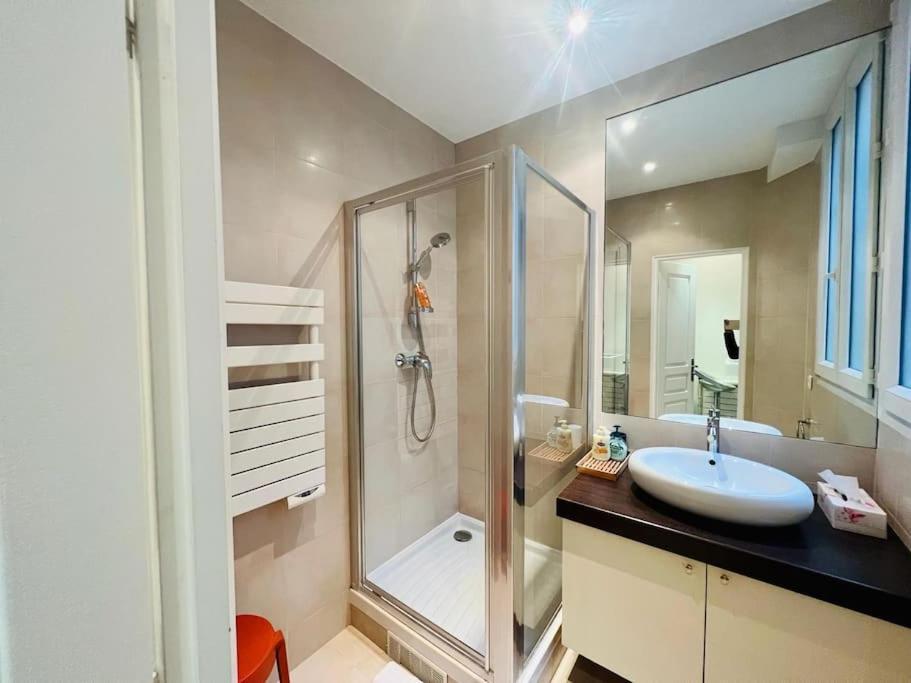 Apartment Suffren *