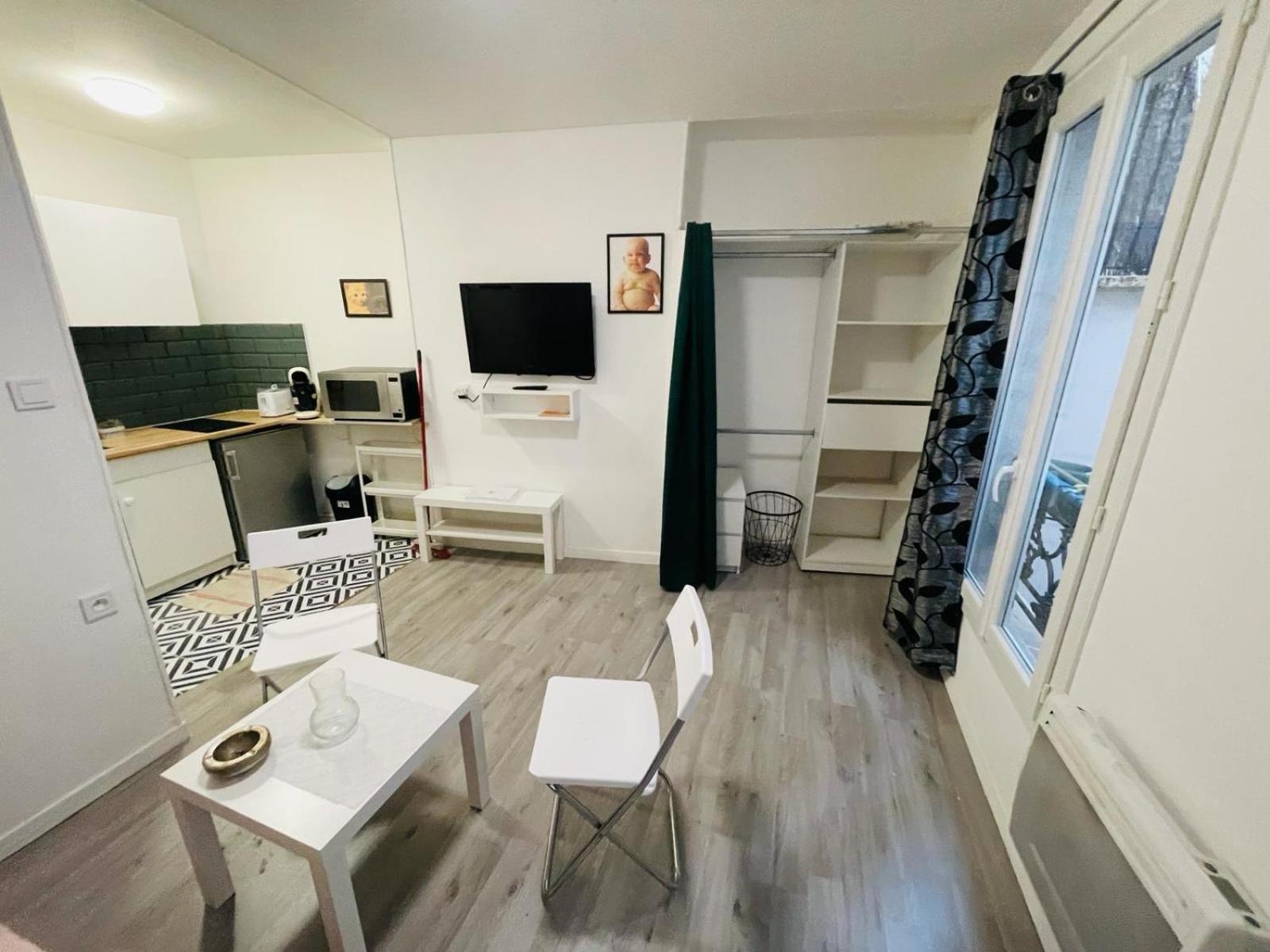 Studio Republique Montmartre - 2 Pers Paris