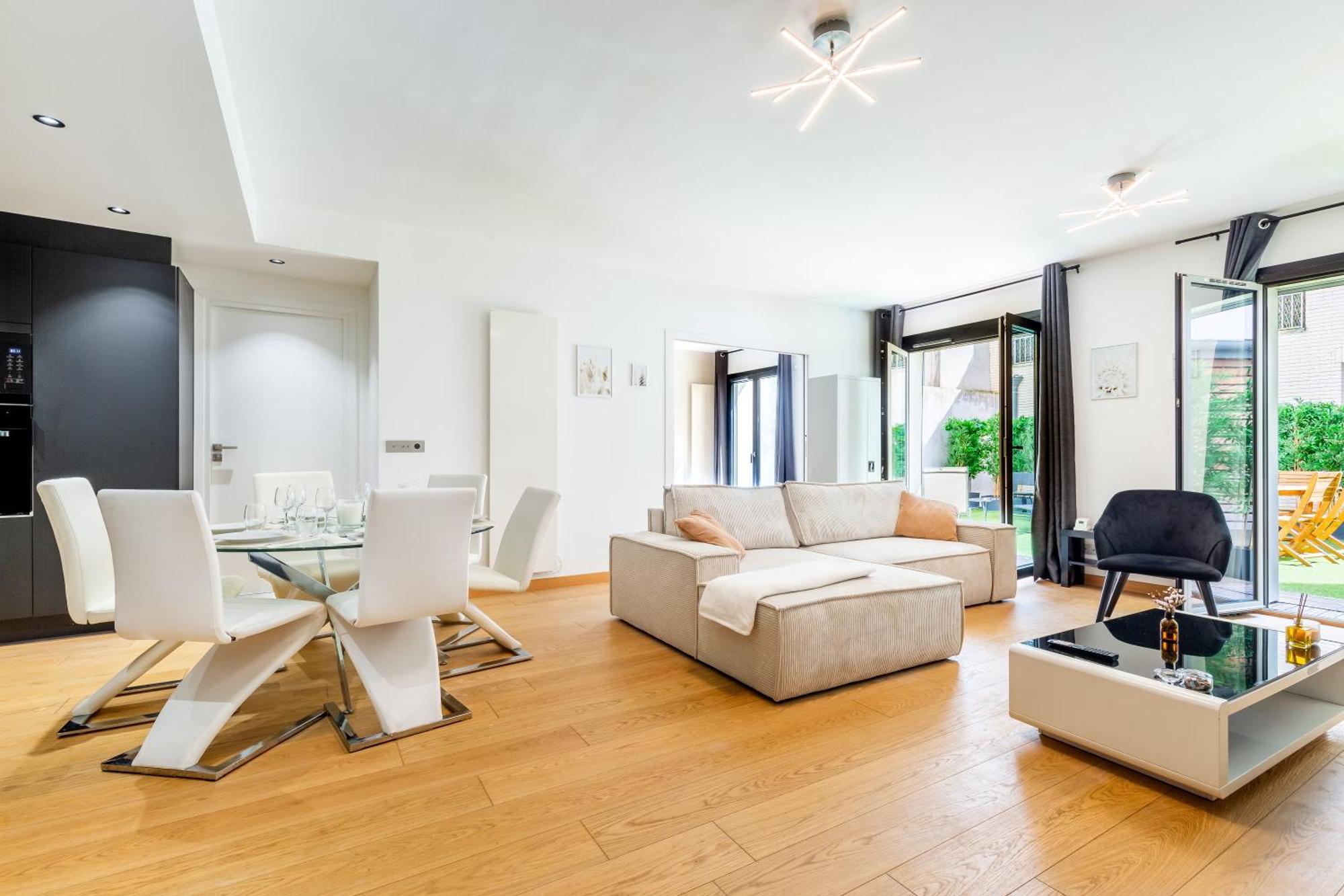 Lavie Maison Jardin A Montmartre Apartment