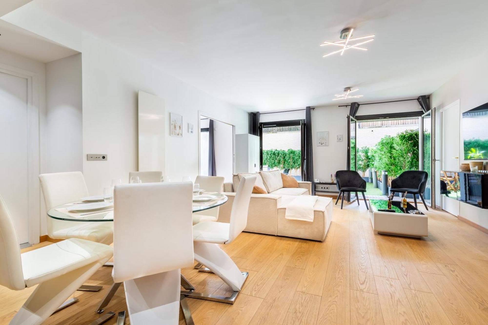 Lavie Maison Jardin A Montmartre Apartment