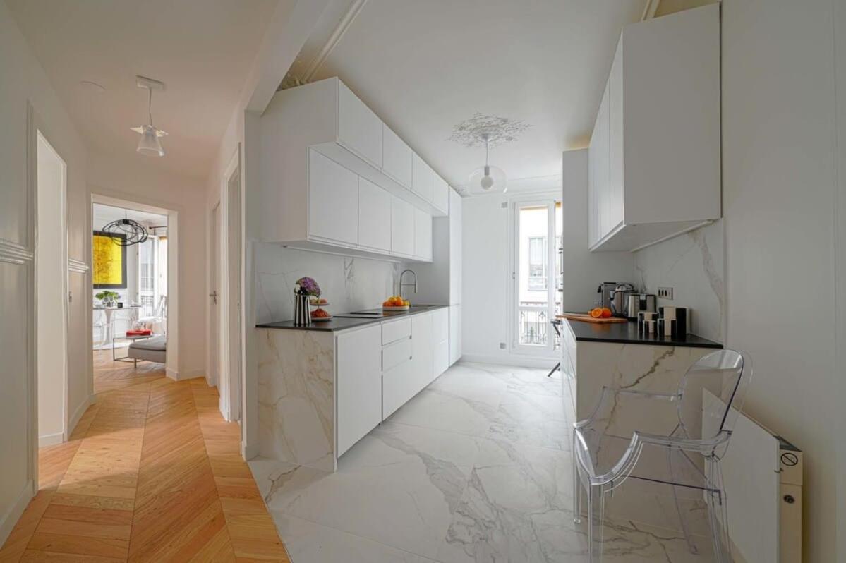 Large Luxury Flat Next To Champs Elysee Appartement *