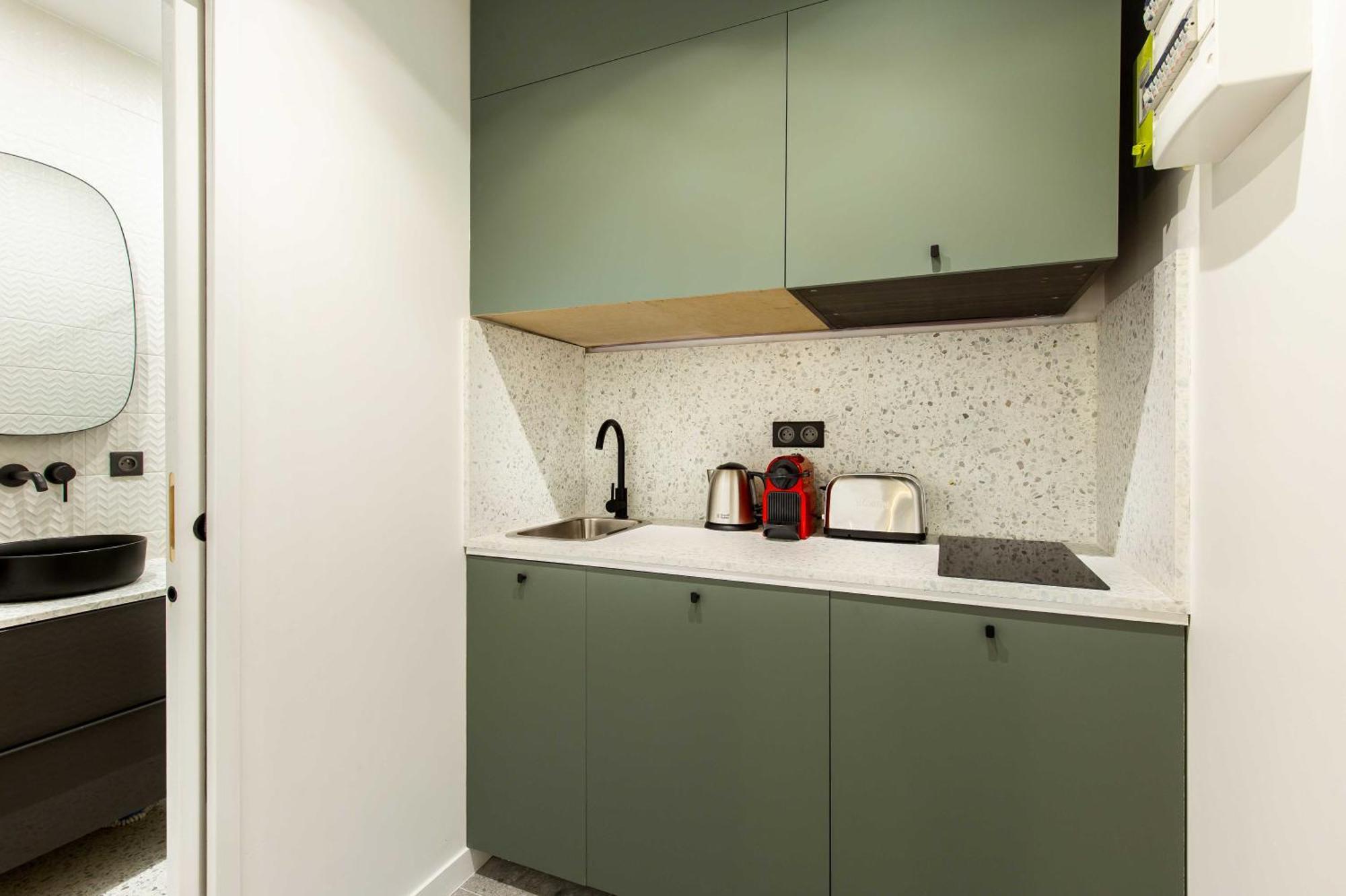 Appartement Chic In The Prestigious Saint Honore
