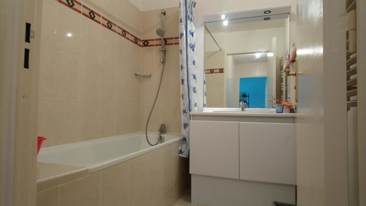 Holiday home Studio La Cite Des Sciences