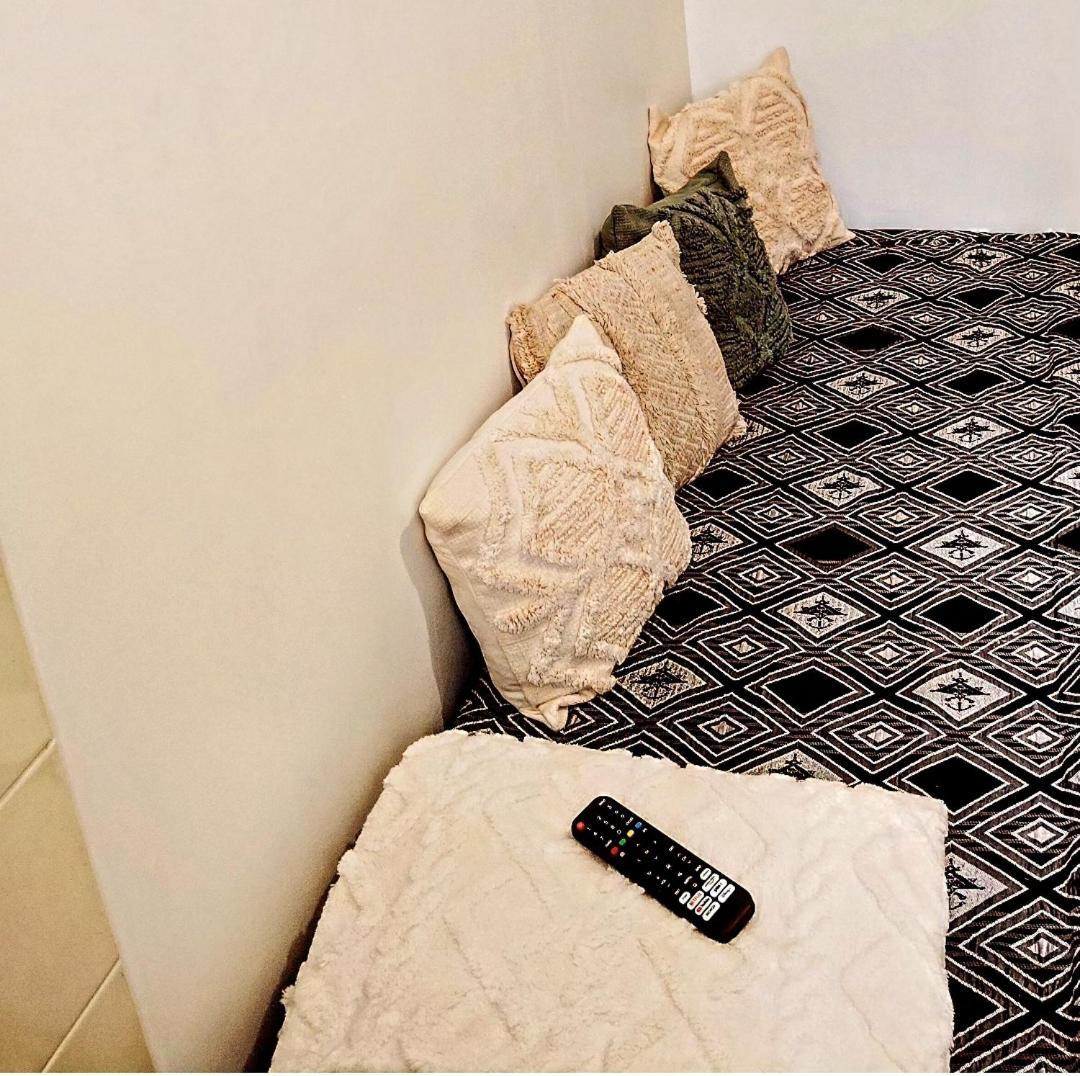 Backpackers Luxury 5* In Paris