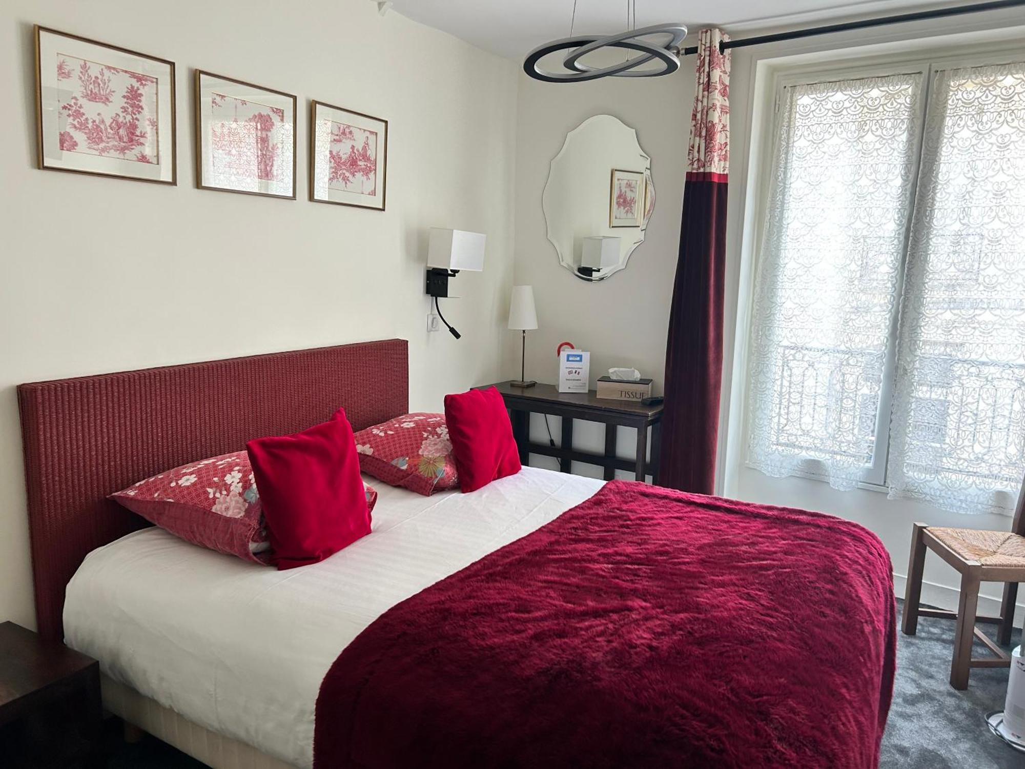 Hotel Du Dragon 2*