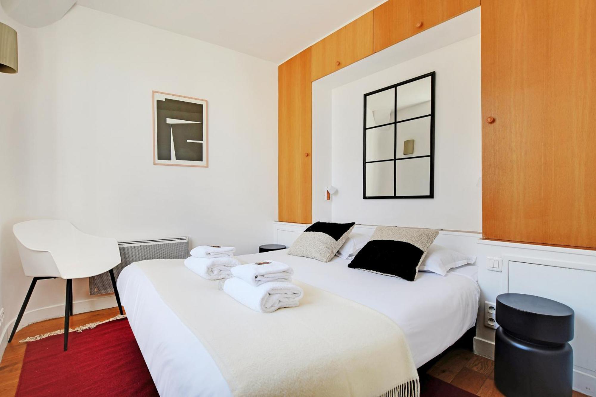Apartment Marais Paris