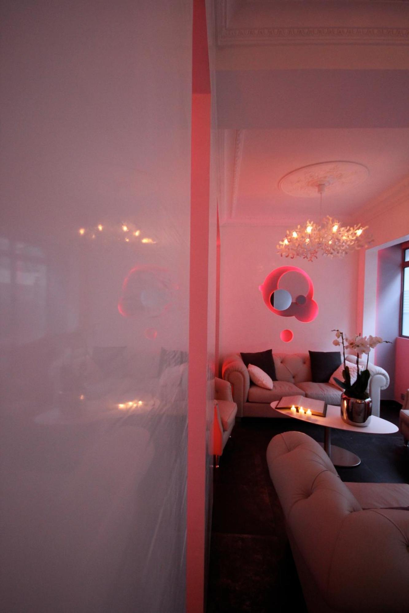 Hotel Lumieres Montmartre Paris