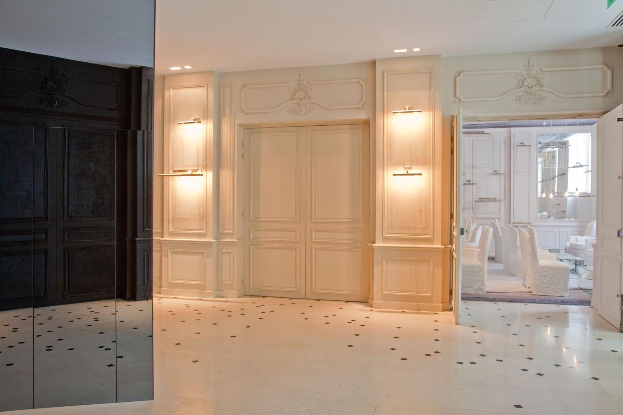 Hotel La Maison Champs Elysées Paris