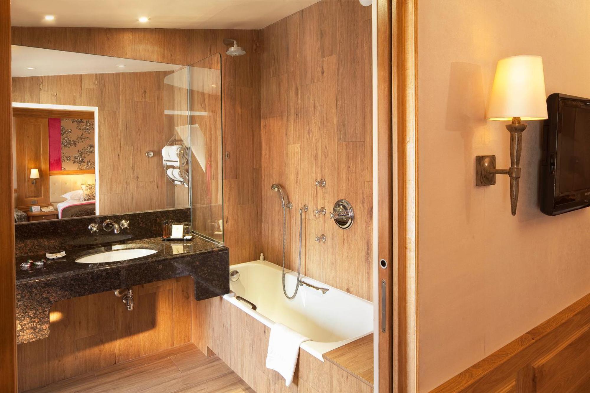 Hotel La Perle Saint Germain Des Pres Paris