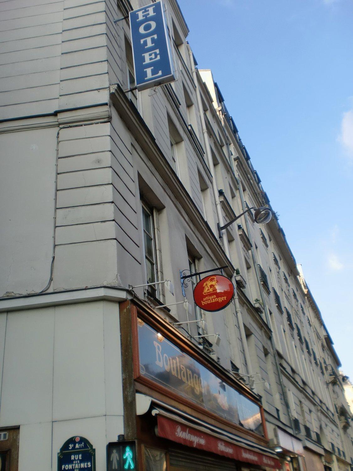 Hotel Des Fontaines 2*