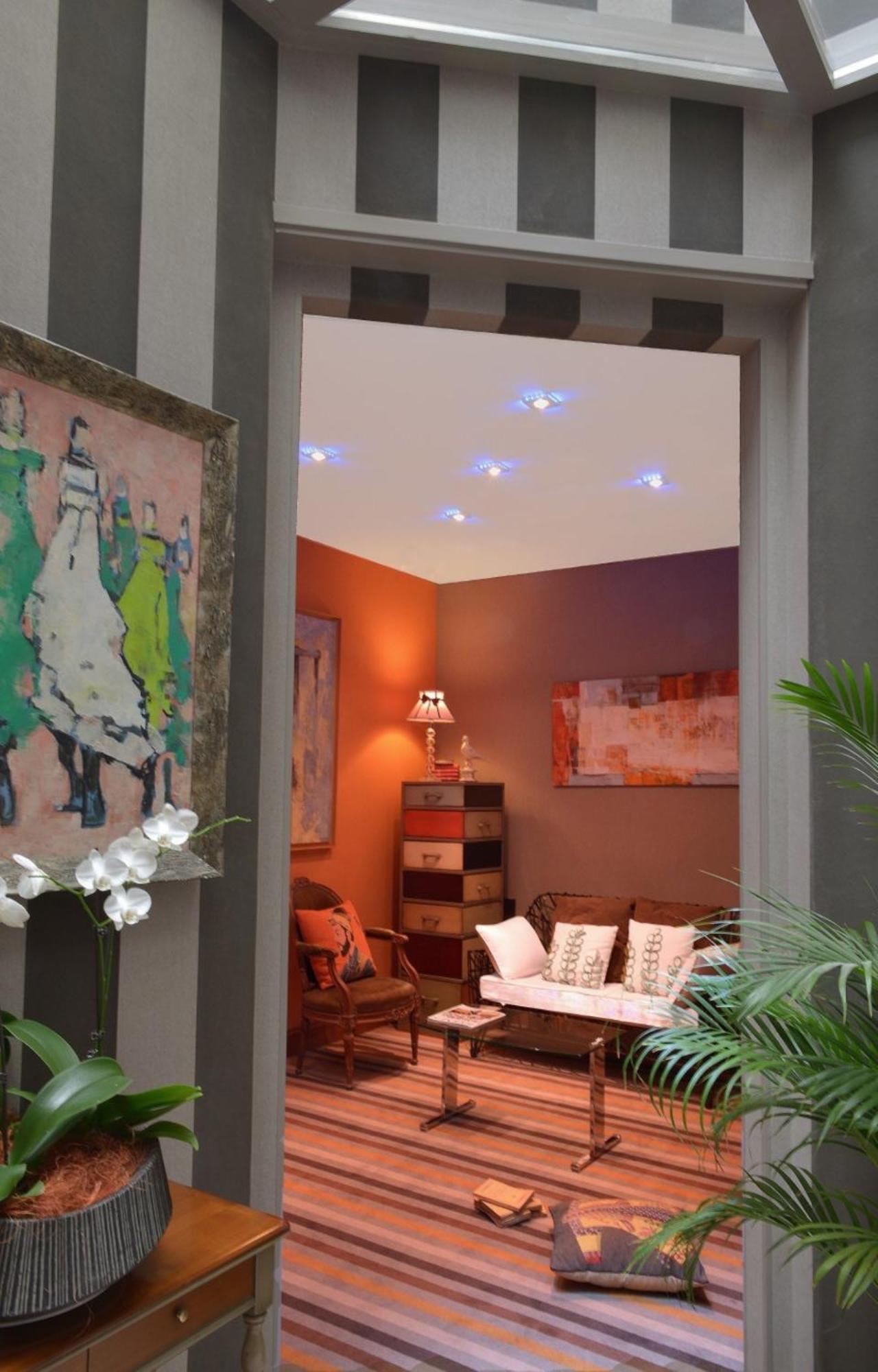 Hotel Volney Opera