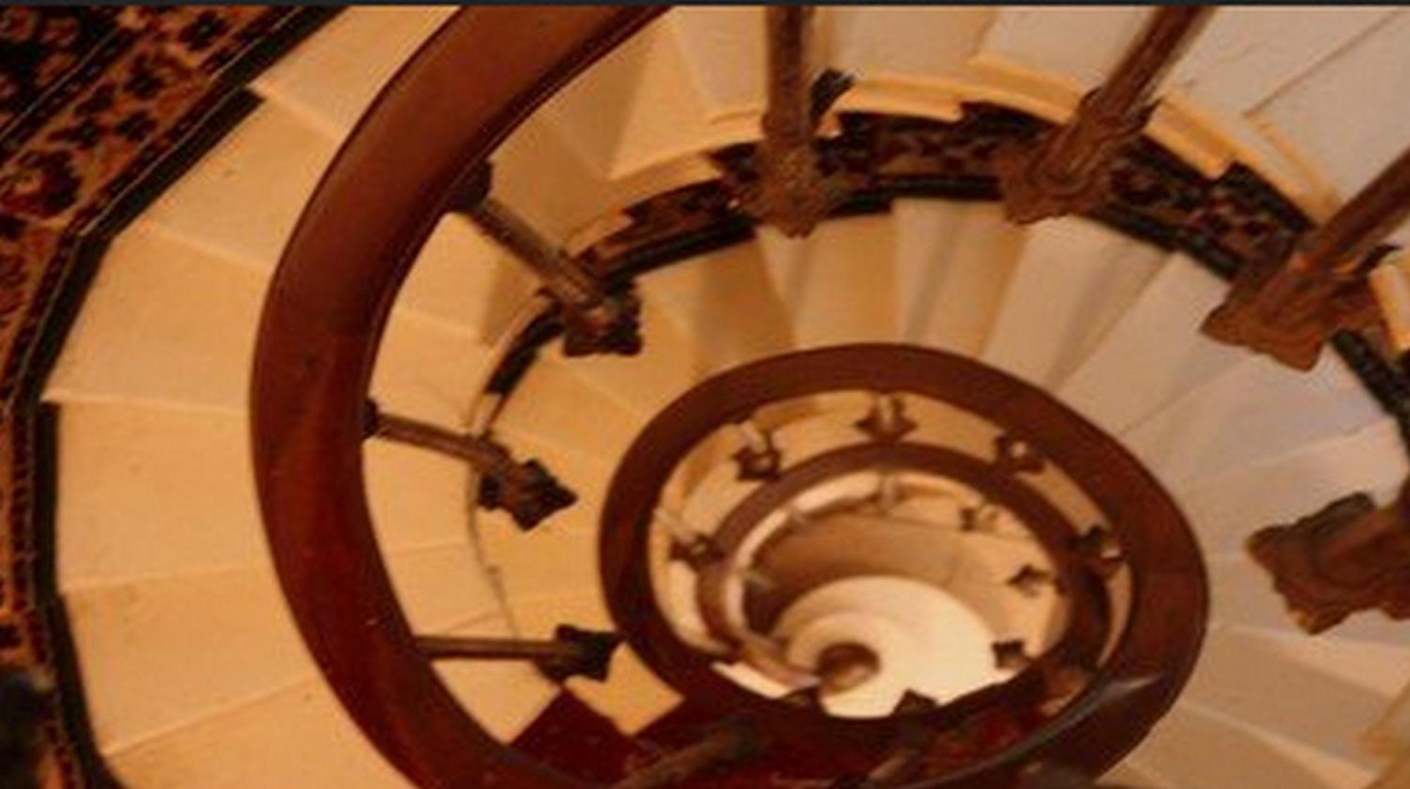 Hotel Grand Magenta