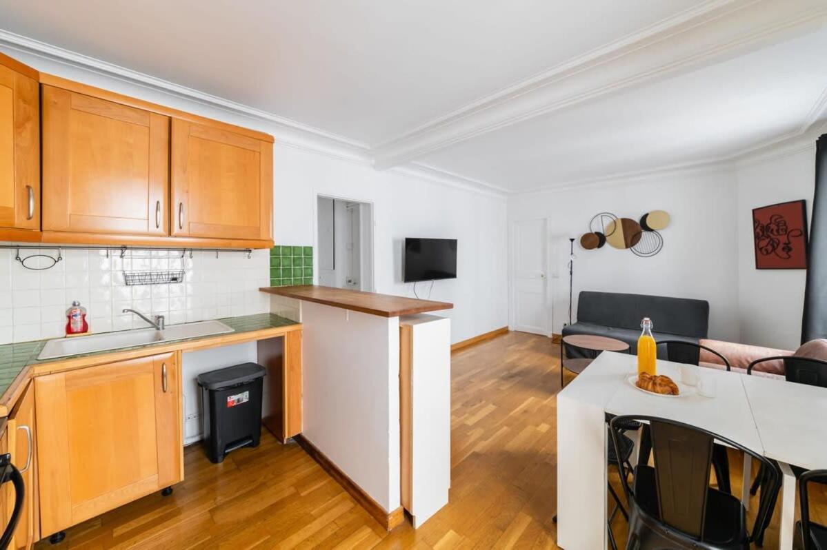Appartement 85m2 De Confort 17 - Charme Parisien 6p - Flat-guest Paris