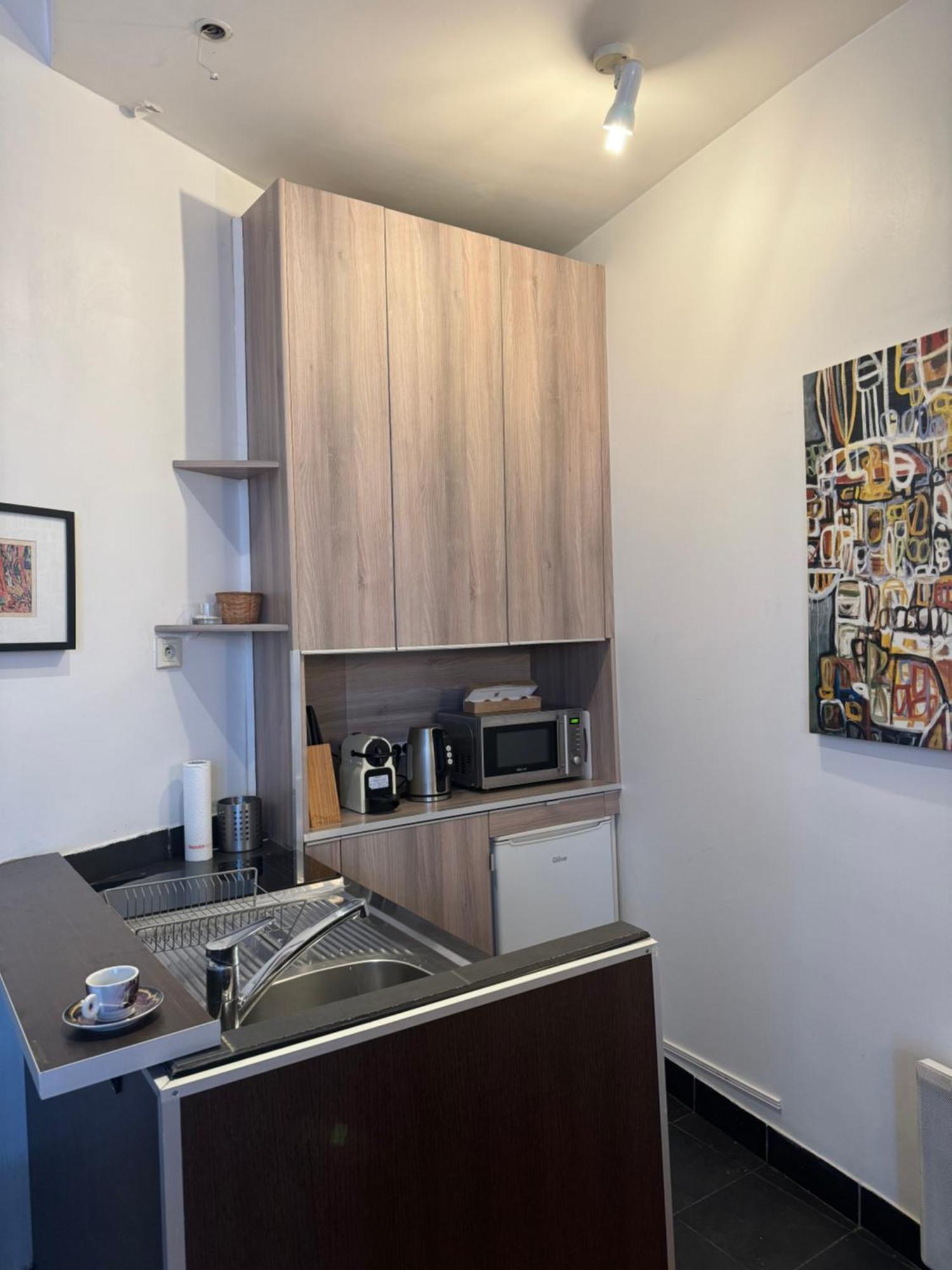 Apartment Typique Parisien Au Coeur Du Marais Paris