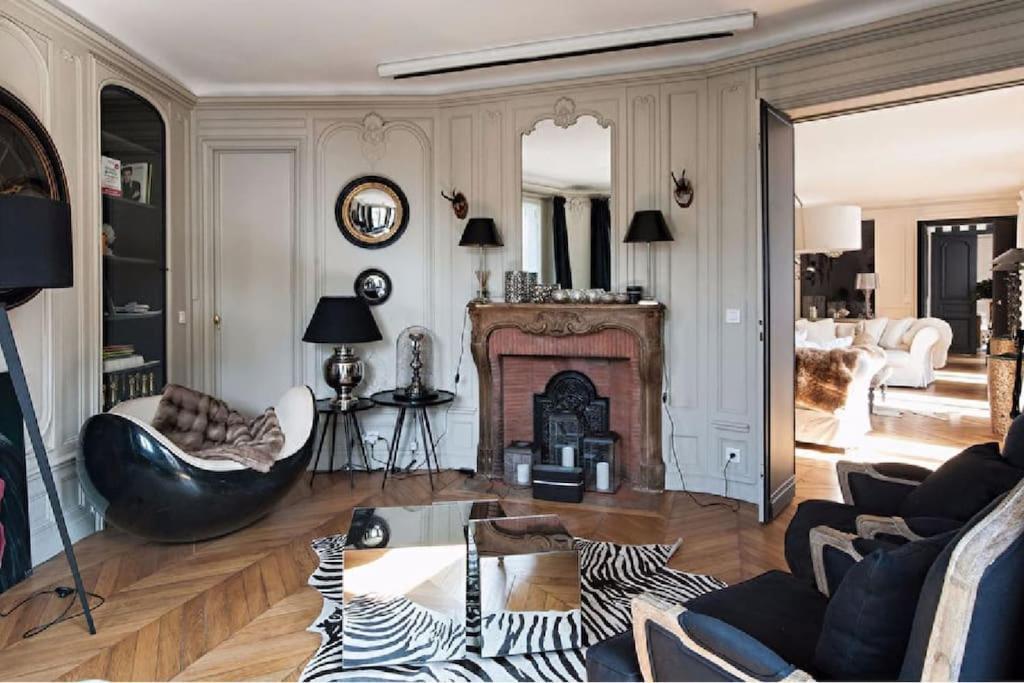 Apartment 205sm Luxury And Design Flat At Montmartre Paris