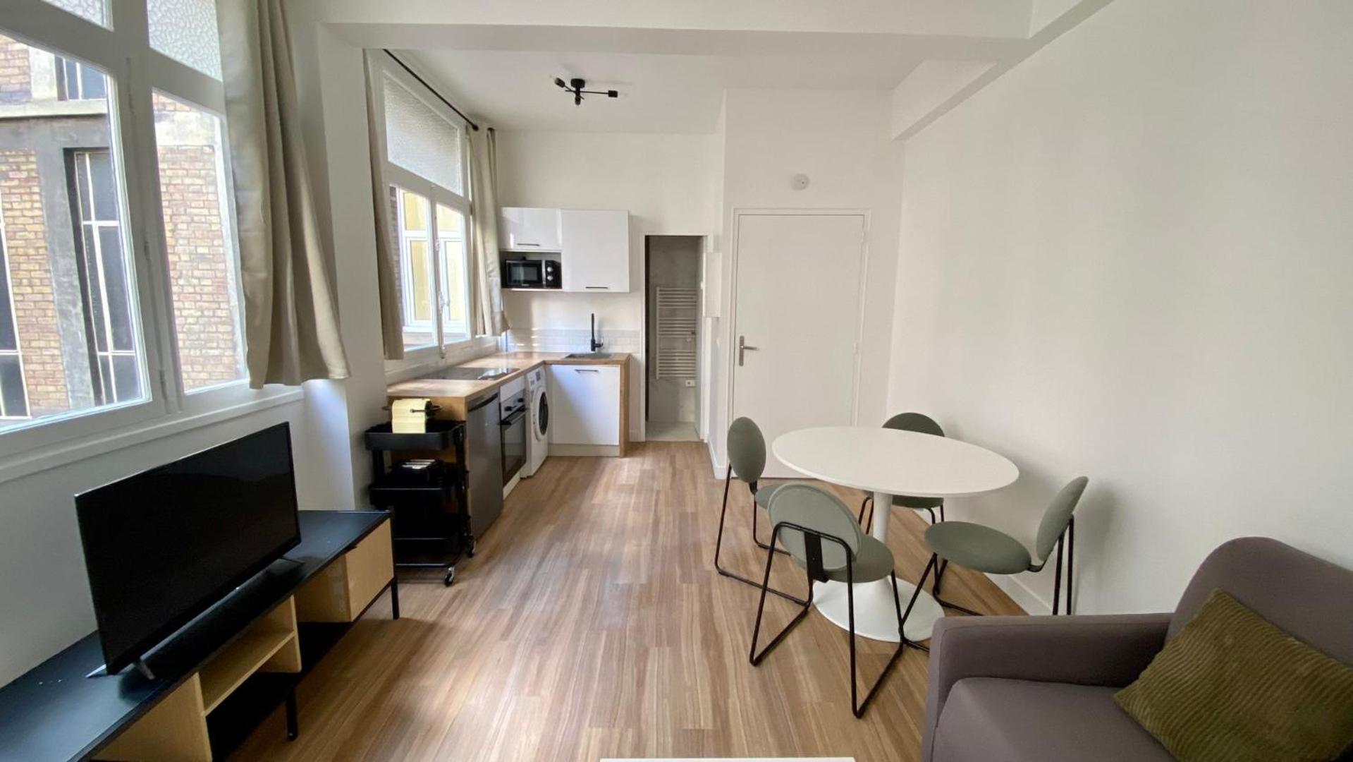 Apartment Renove Proche Grands Boulevards 4p *