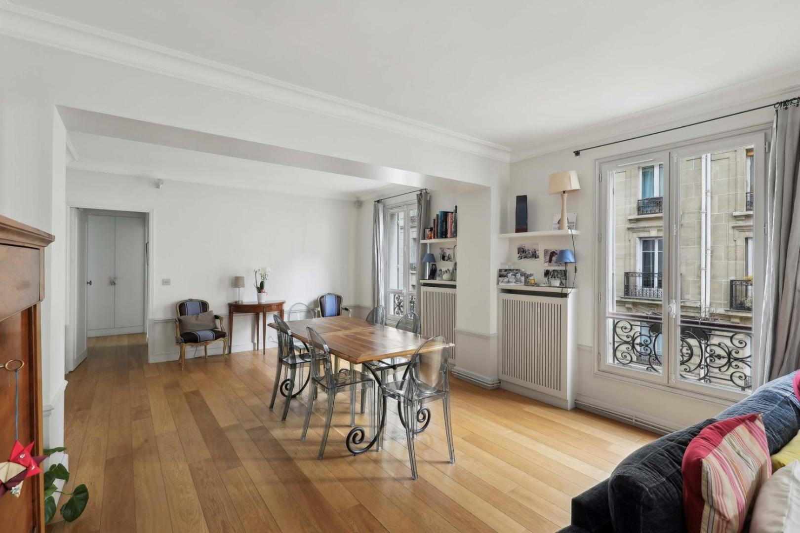 Apartment Grand 140m² A Deux Pas De La Tour Eiffel Paris