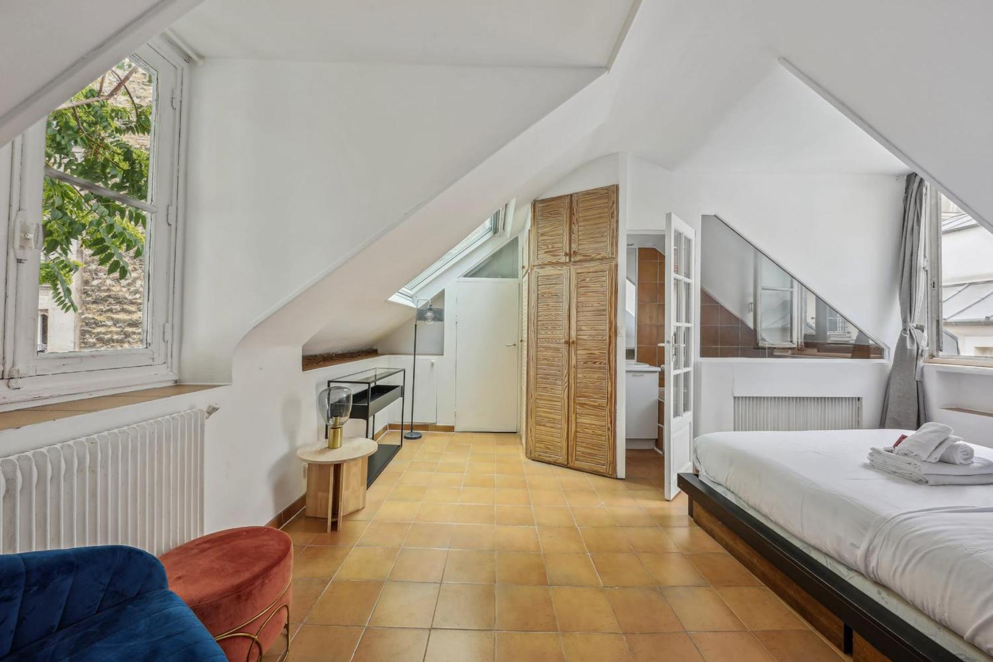 Heart Of Latin Quarter - 1br - Cityapartmentstay