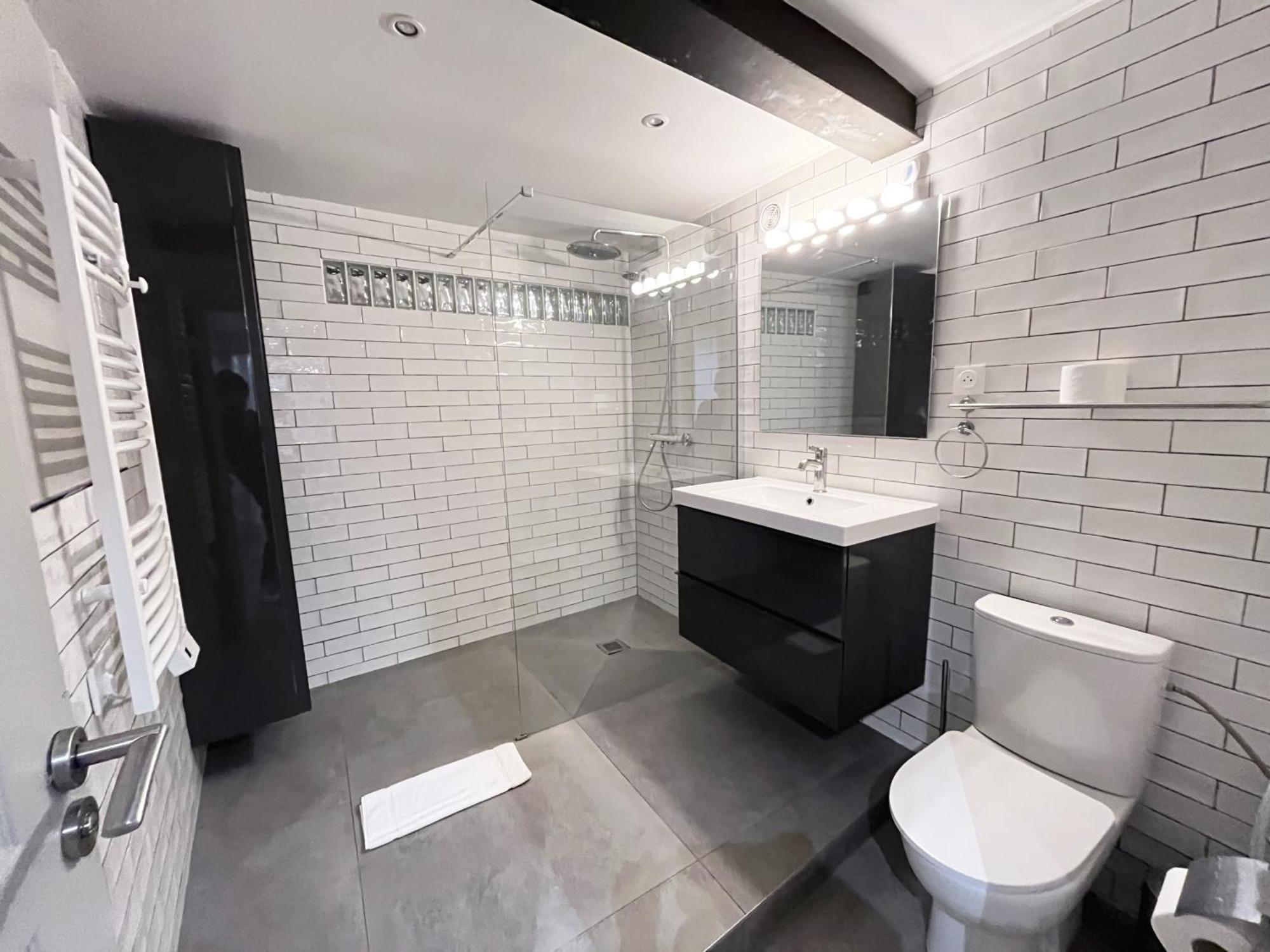 Urban Flat 161 - Sublime 4bdr Luxury Flat In Paris