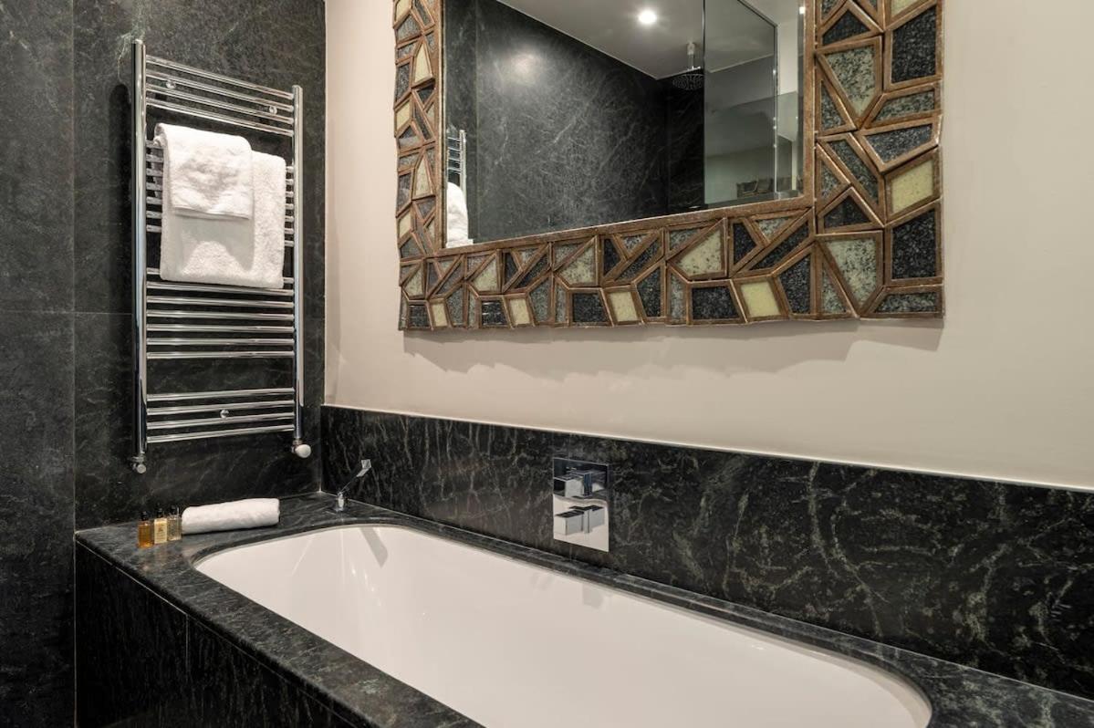 Apartment La Ballu Paris