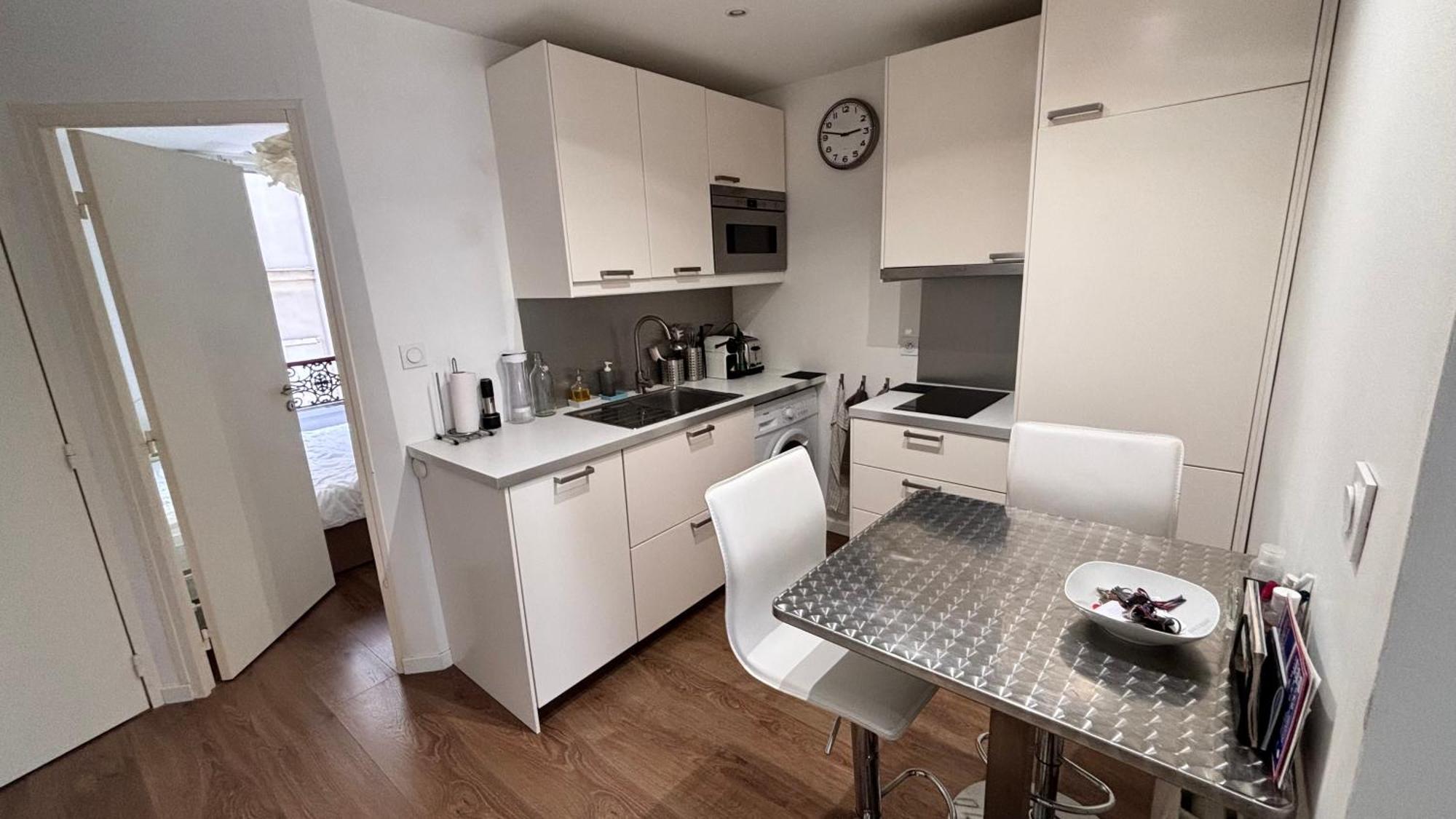 Apartment In Monmartre Paris
