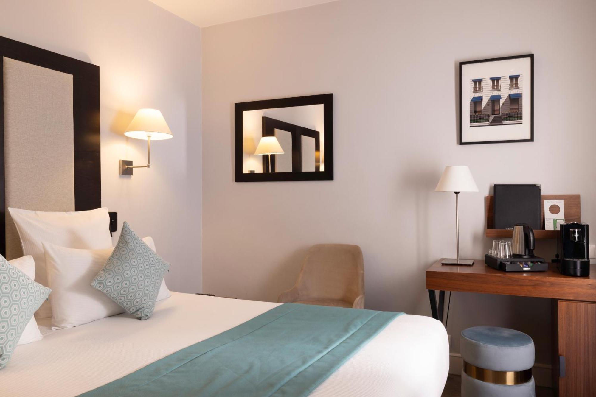 Elysees Bassano 4*