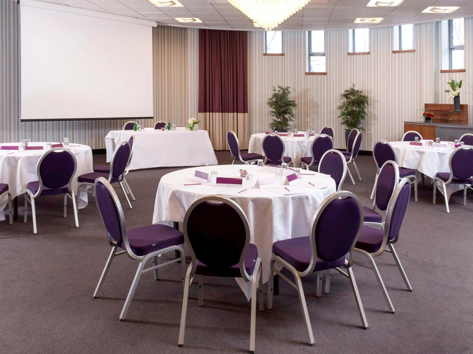 Mercure 19 Philharmonie La Hotel Paris