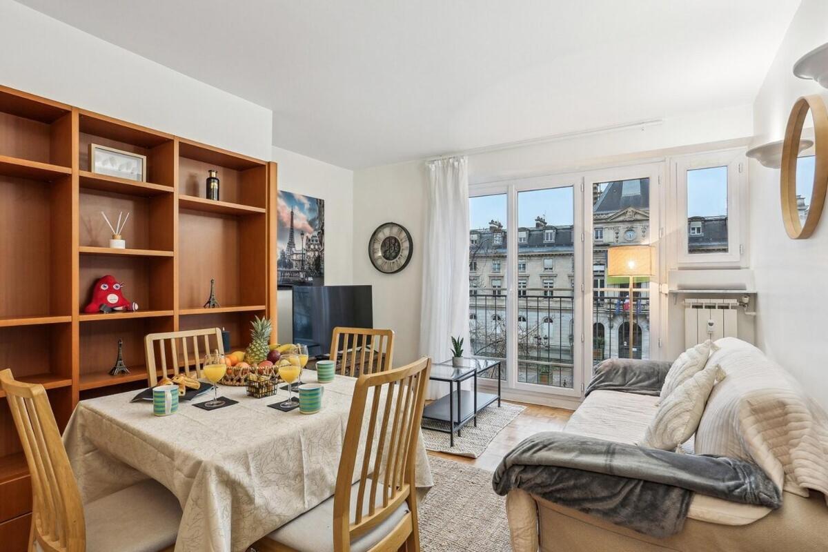Charming Heart Of 15th Apartment
