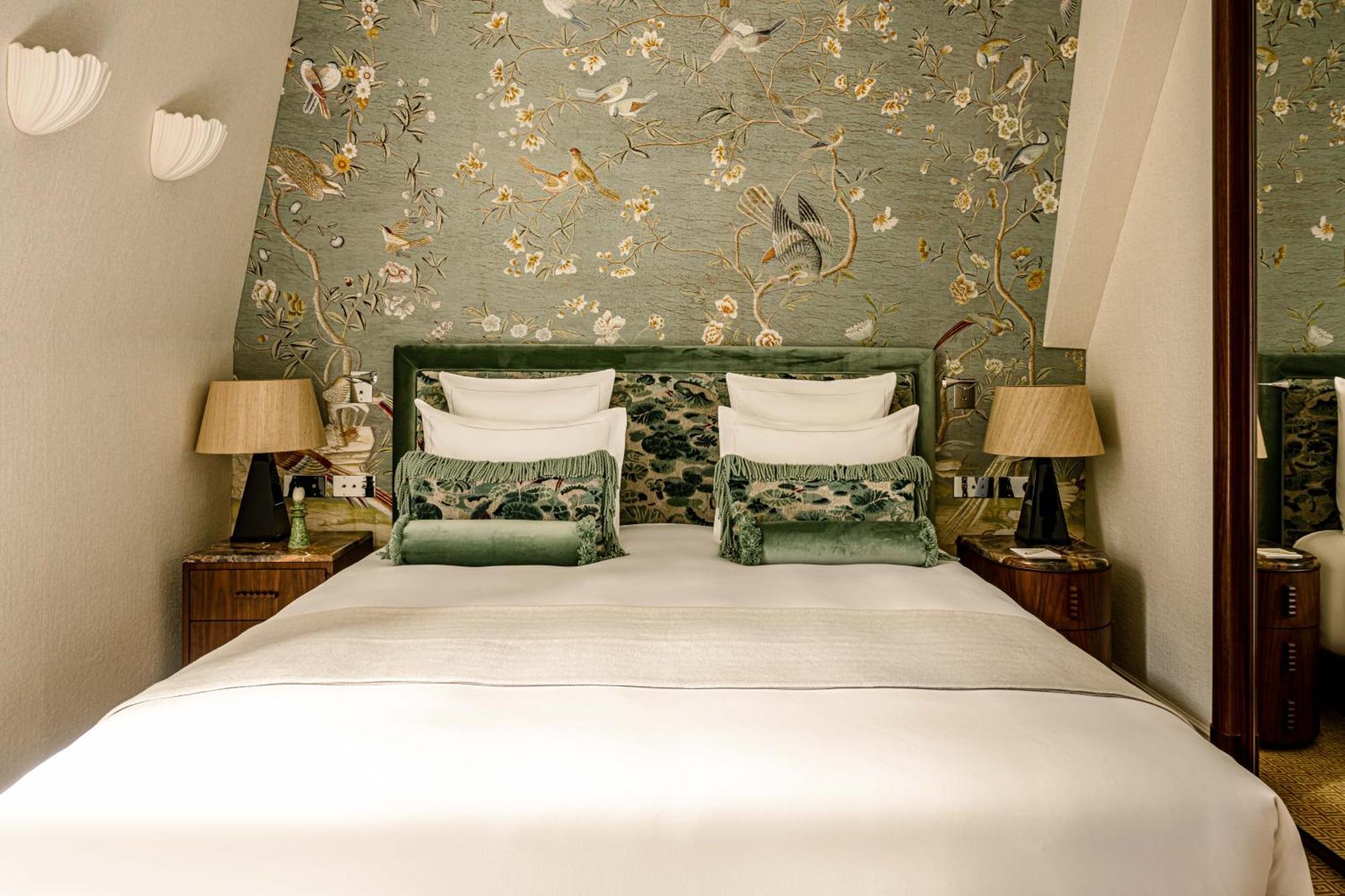 Saint 5* Paris