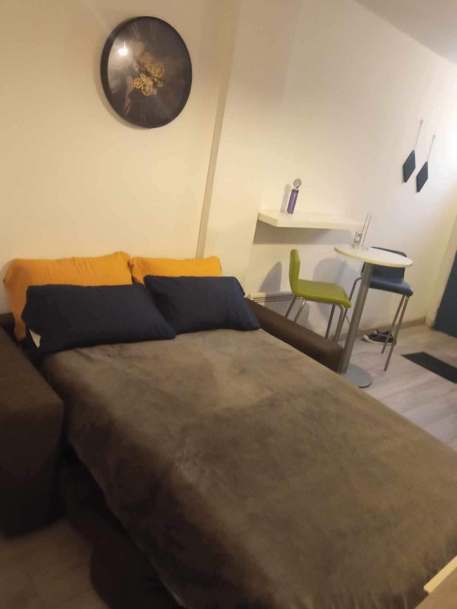 Le Charles Apartment
