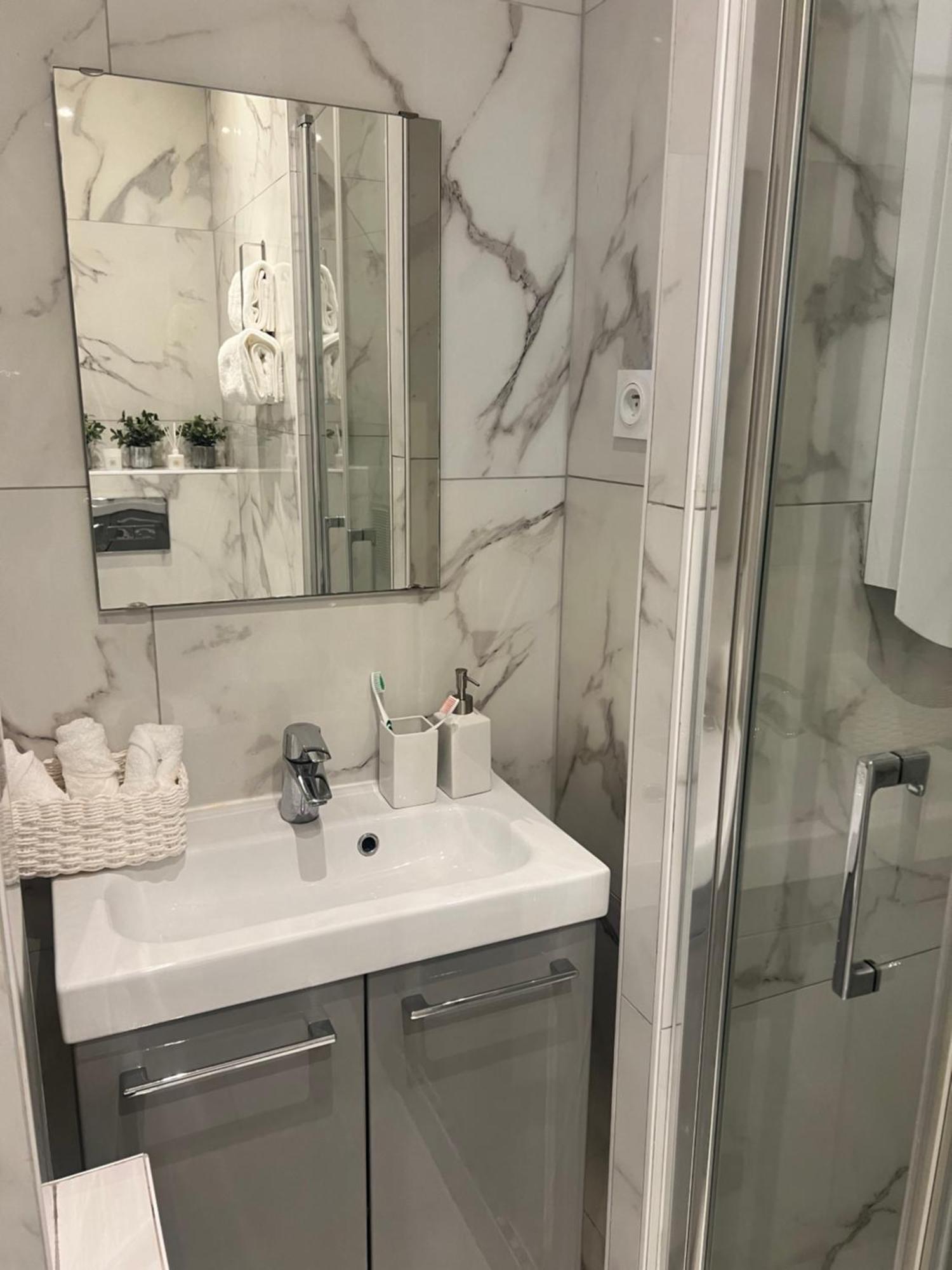 Charming 16 Appartement Paris