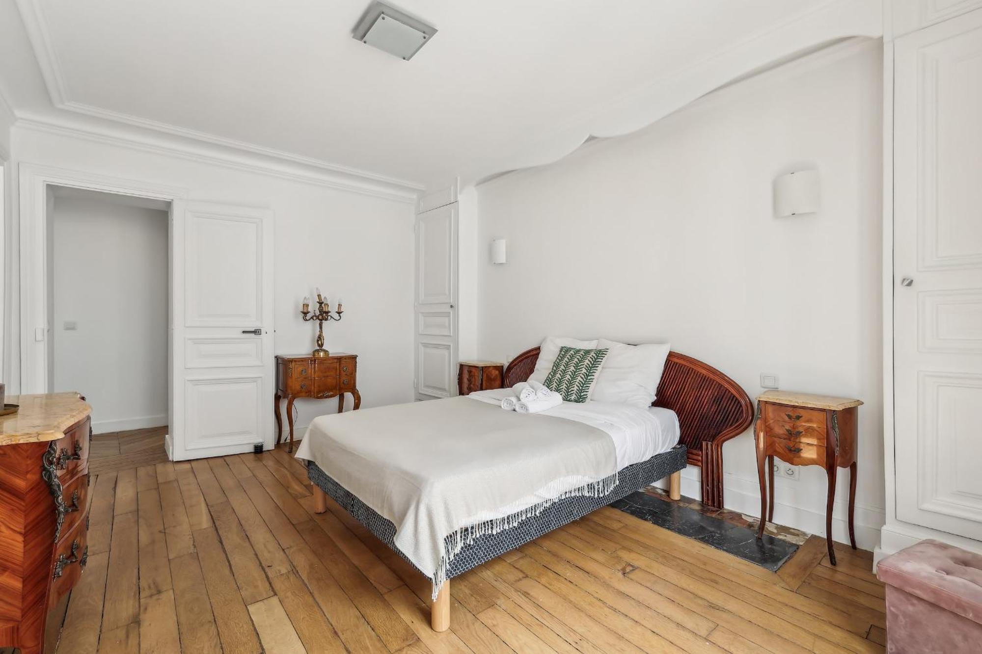 Champs Elysees - 3br - Cityapartmentstay Apartment