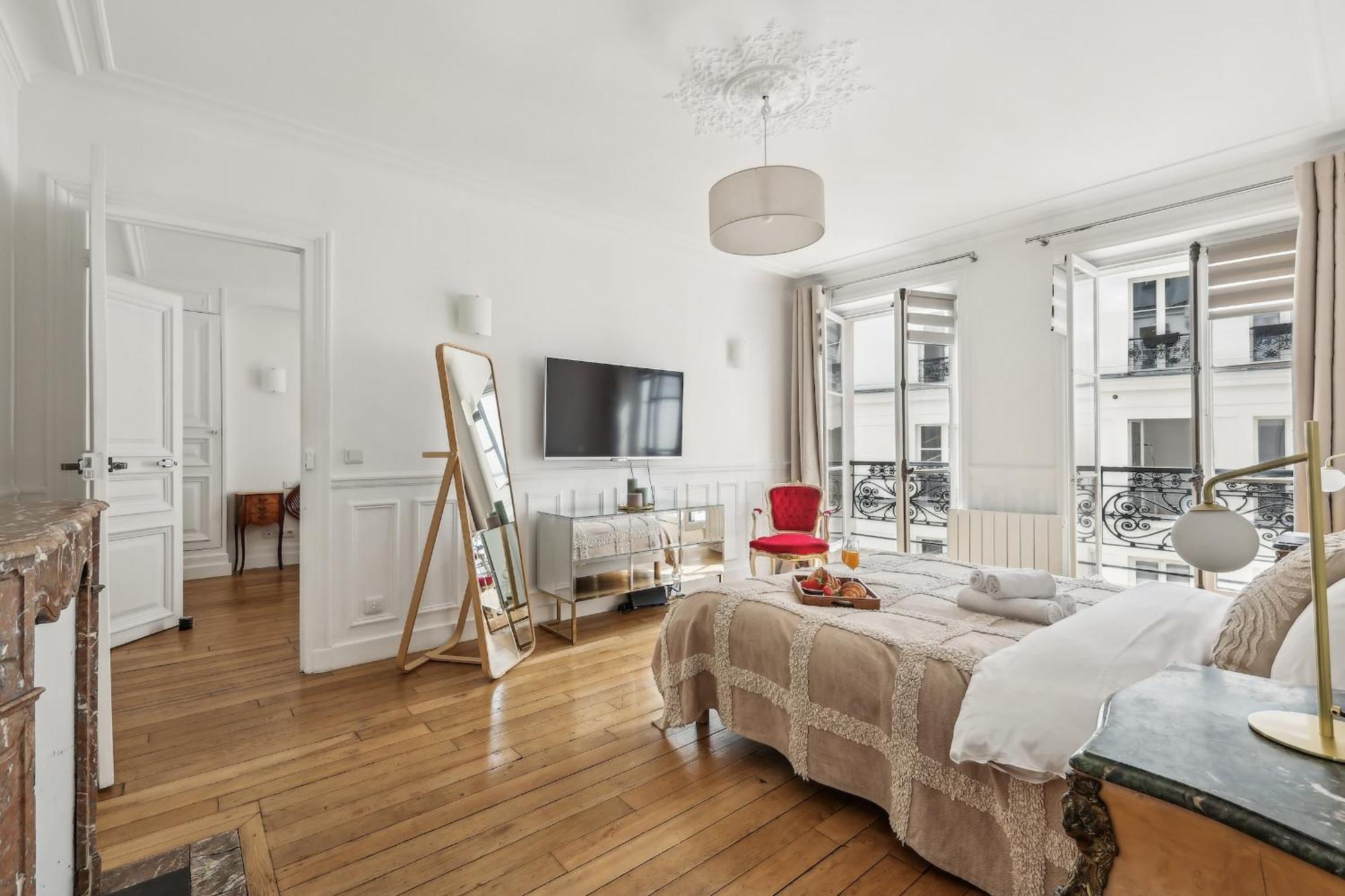 Champs Elysees - 3br - Cityapartmentstay *