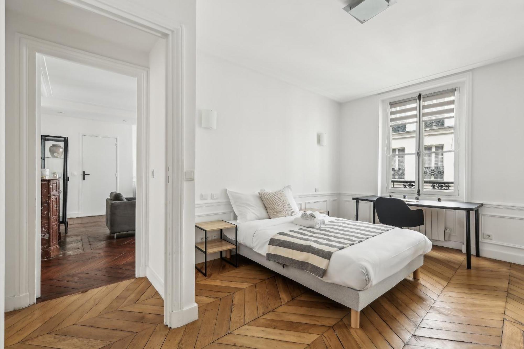 Apartment Champs Elysees - 3br - Cityapartmentstay *