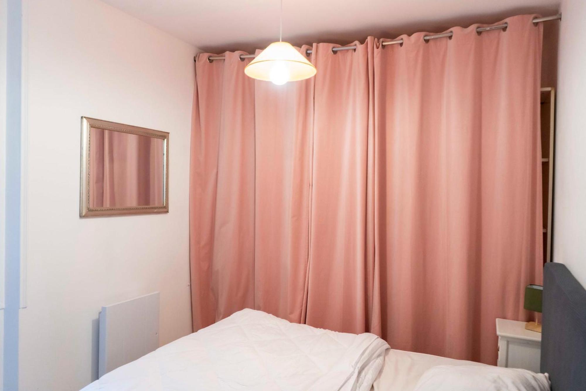 Quiet And Charming 30 M Apartment