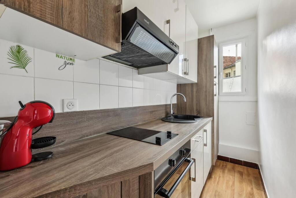 Elegant 1br In Front Of Montparnasse Tower Apartment Paris