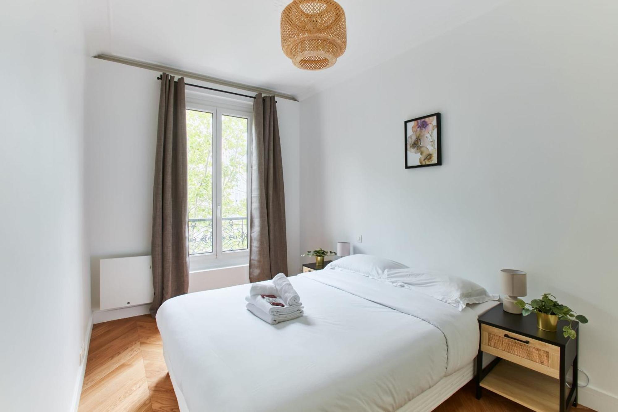 Apartment Montmartre Cozy 1br Flat Paris