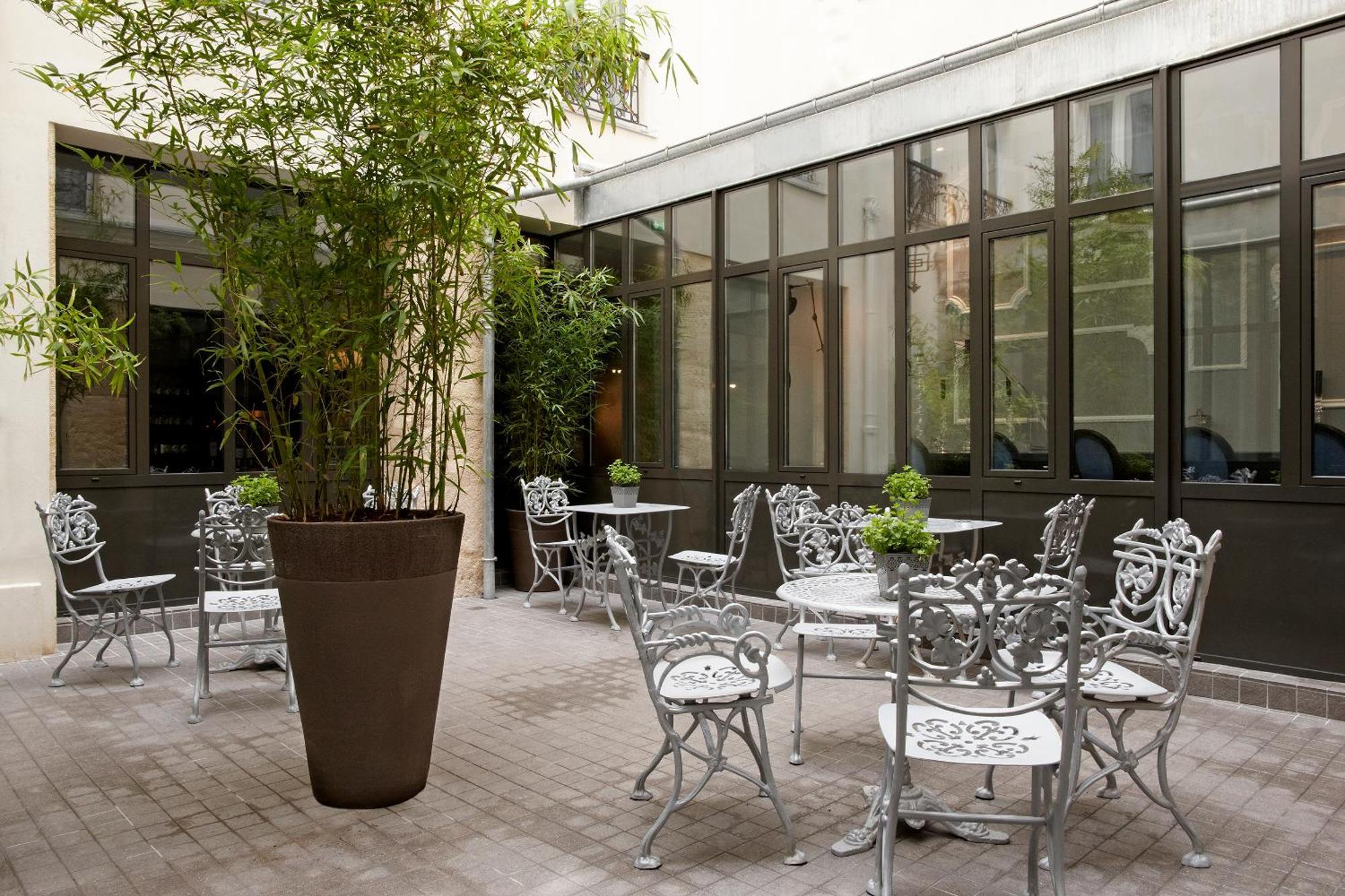 Hotel Mademoiselle 4*