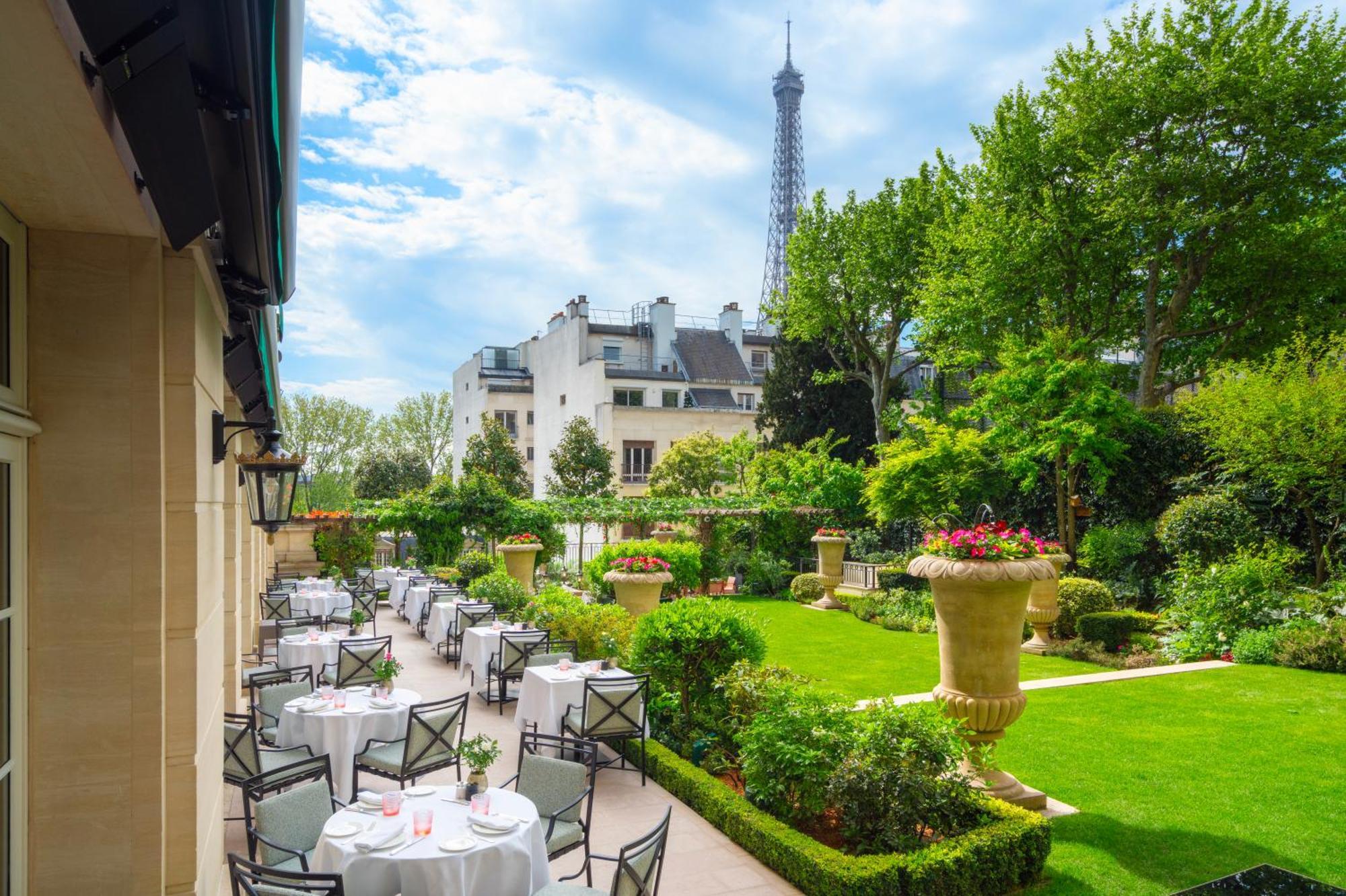 Hotel Shangri-la 5*