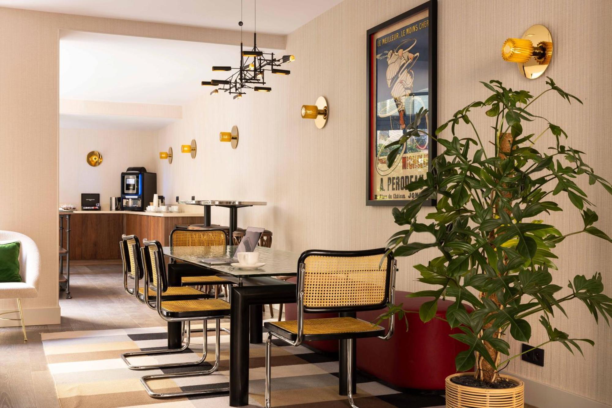 Hotel Moderniste
