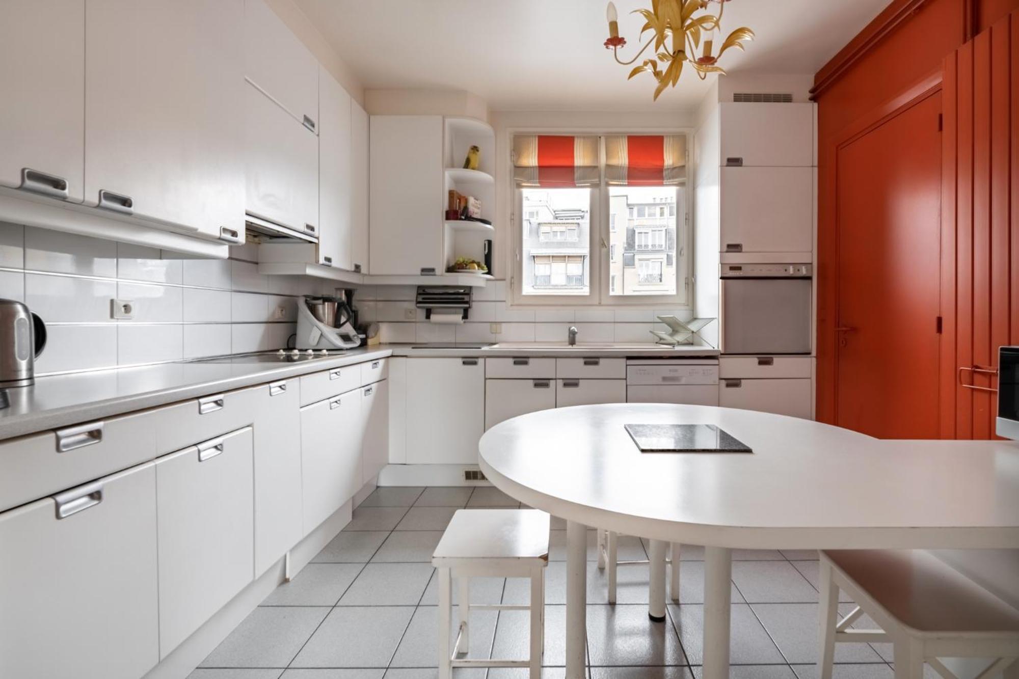 Apartment Veeve - A Romance In Rouge Paris