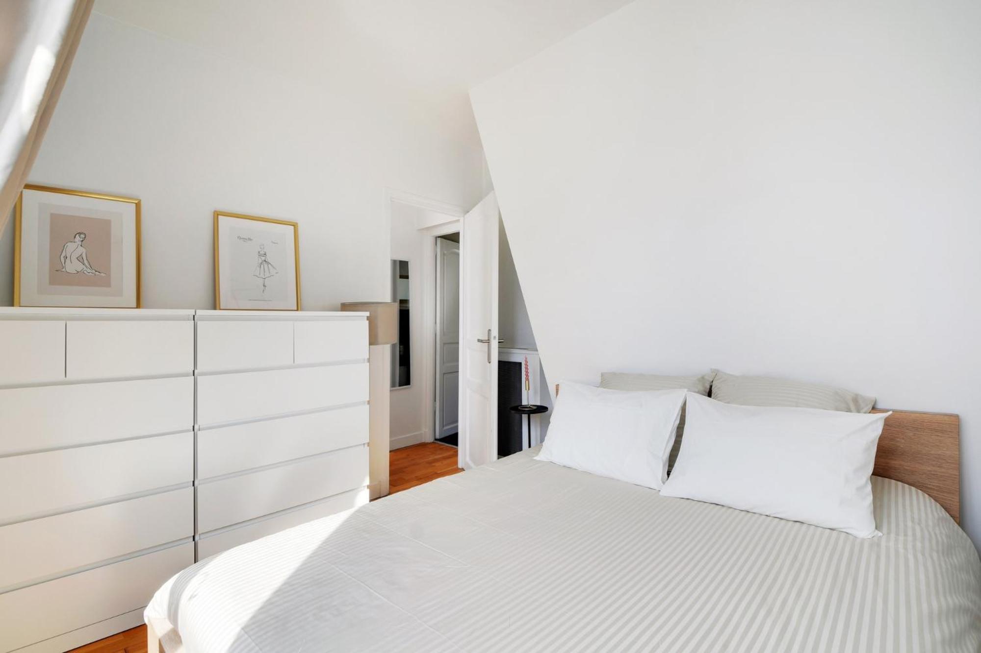 Apartment Tour Effeil - Ecole Militaire - Invalides