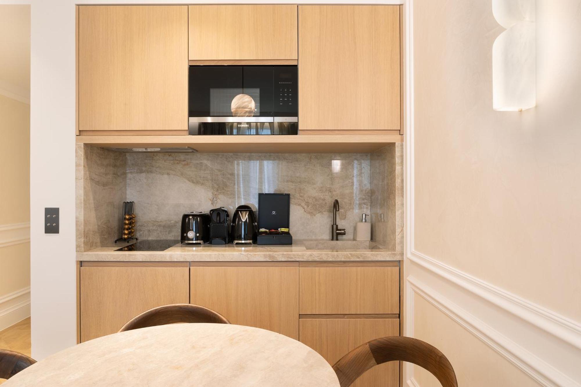 Thelander - Serviced In Champs Elysees Paris