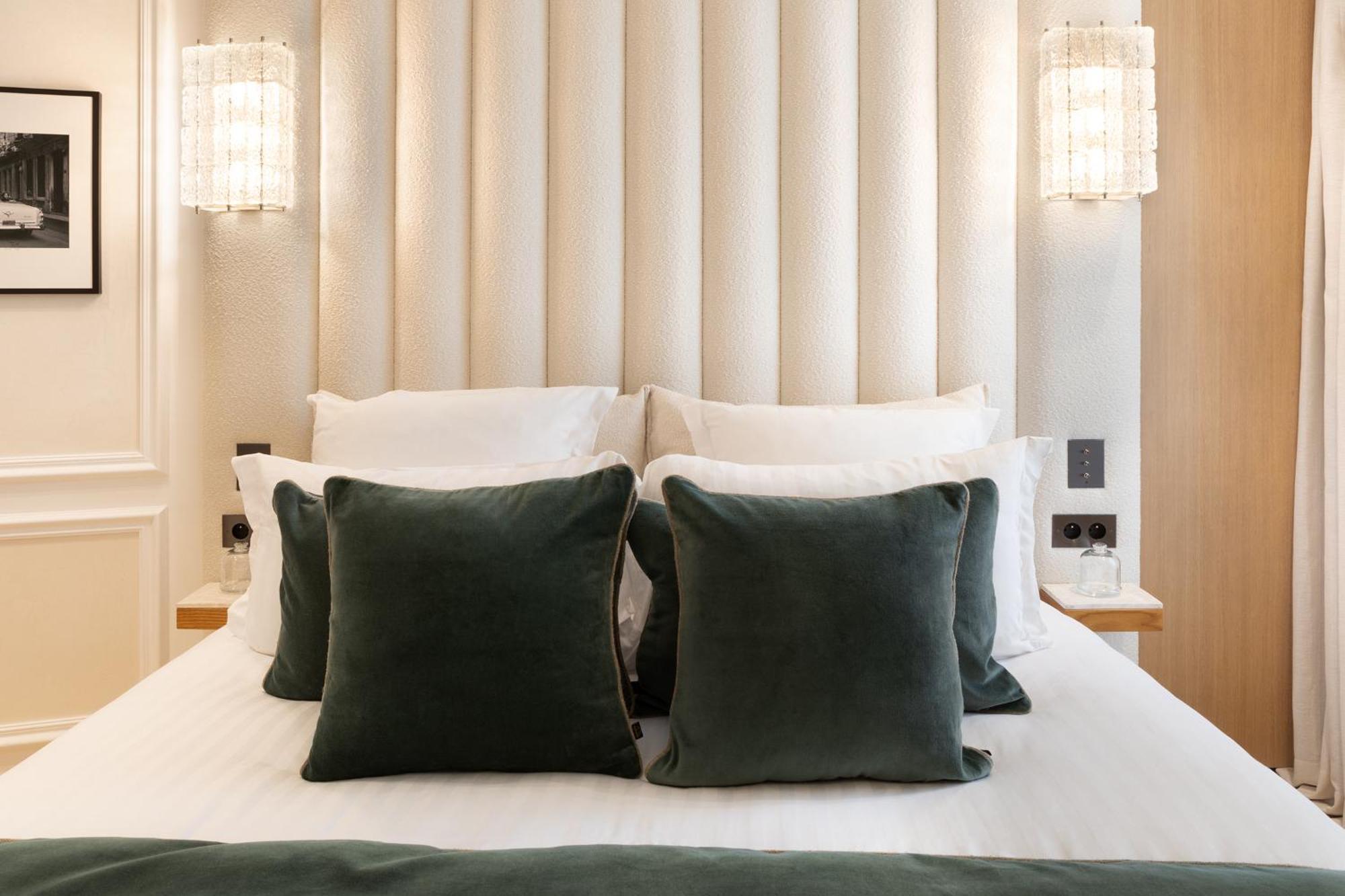 Thelander - Serviced In Champs Elysees